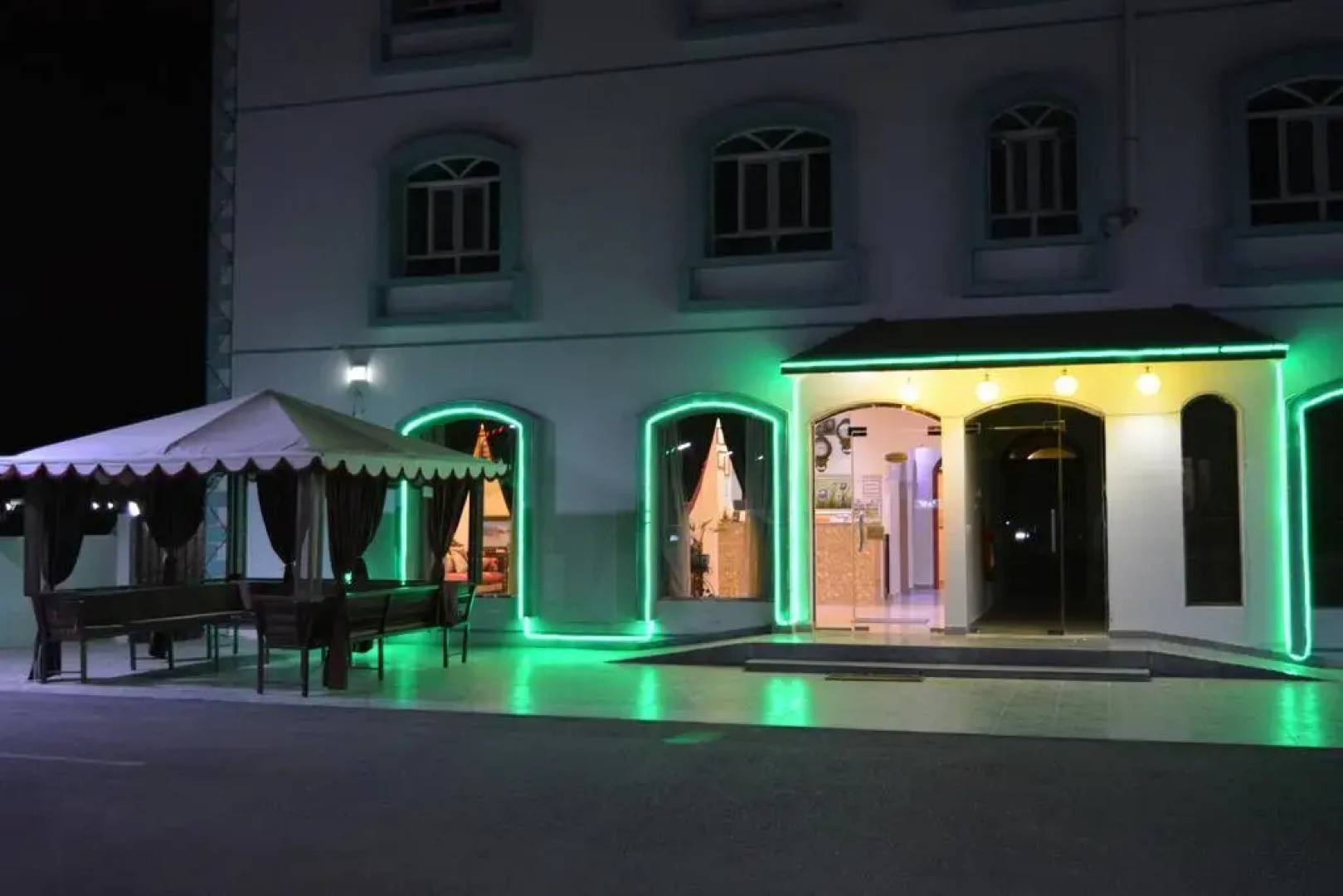 Al Karam Hotel Apartments