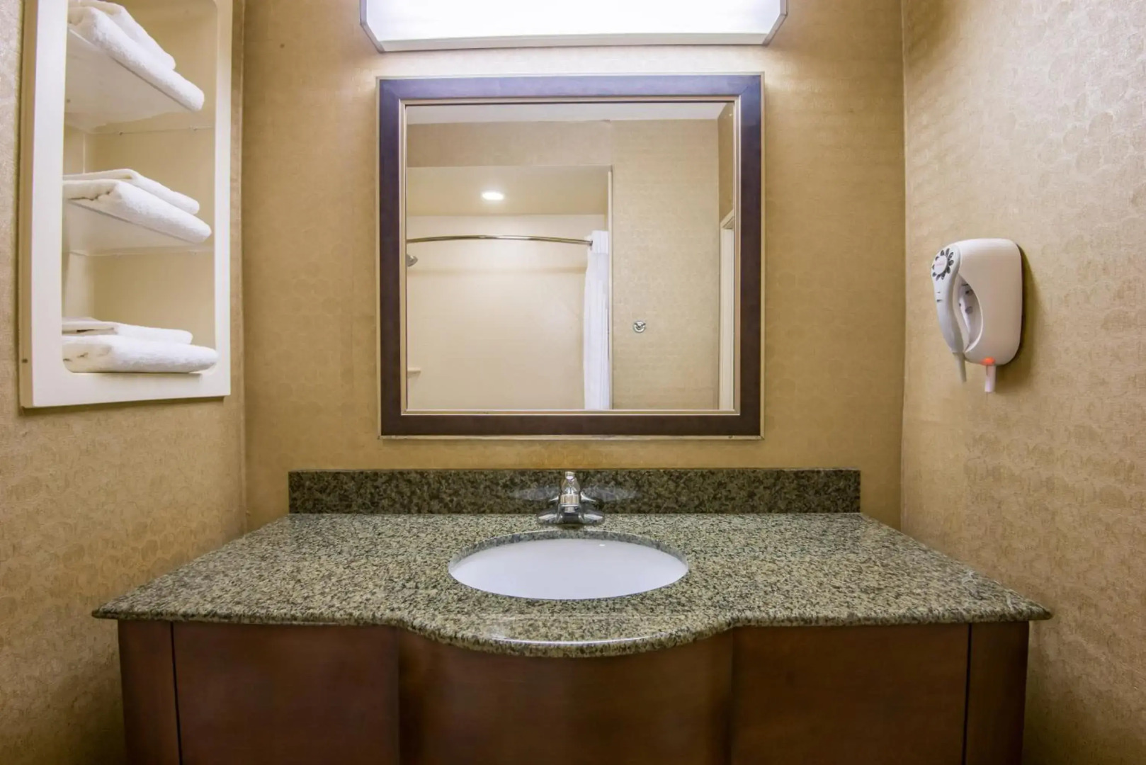 Holiday Inn Express Hotel & Suites Clovis