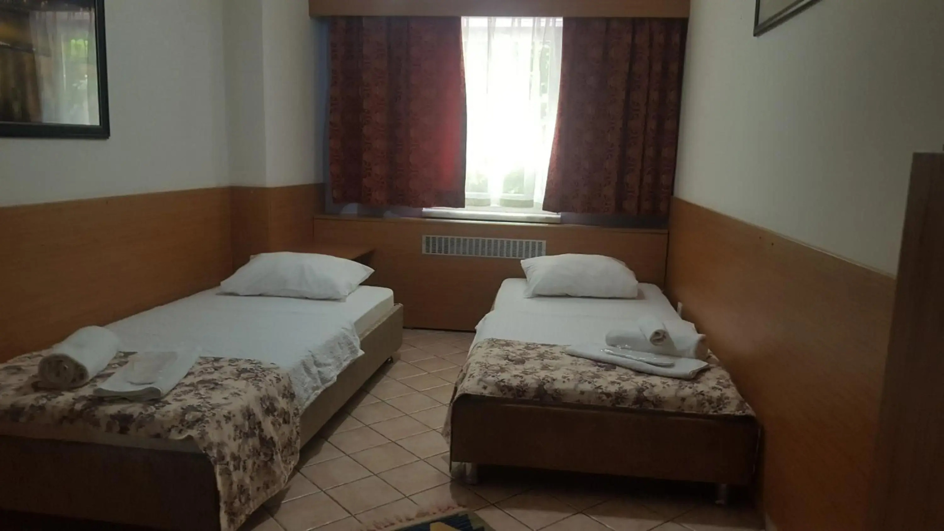Kadikoy Otel Konak