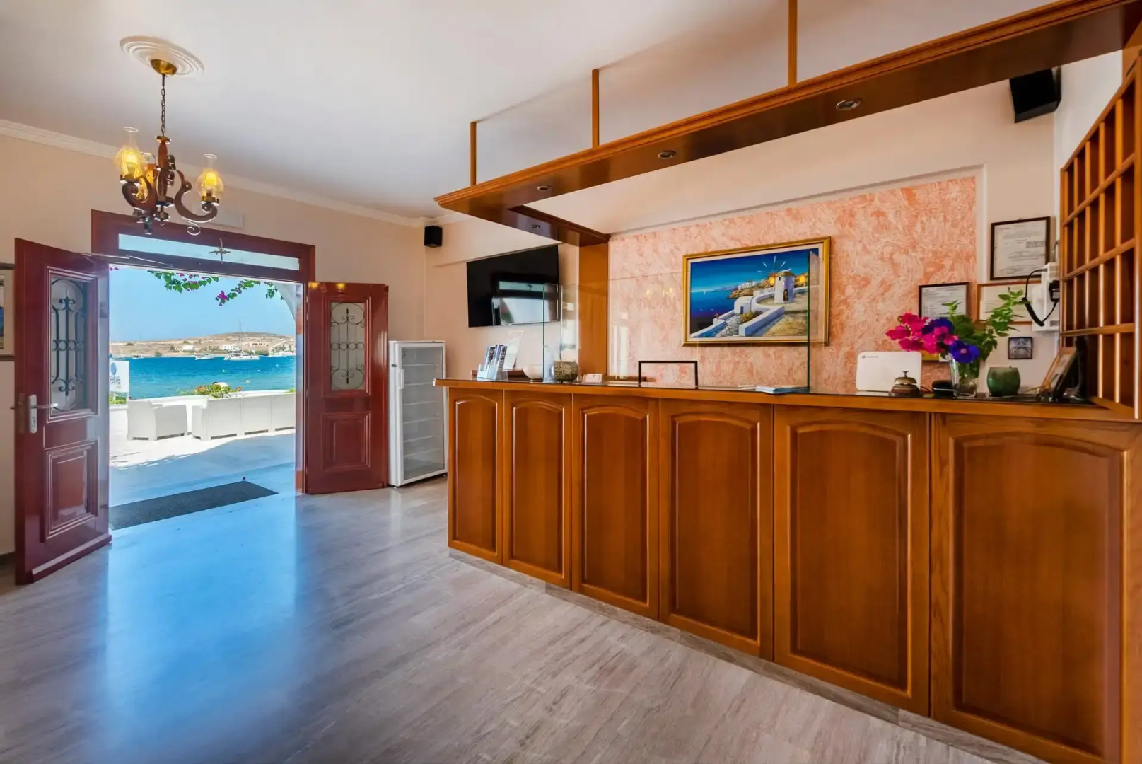 Irene Hotel & Studios | Beachfront