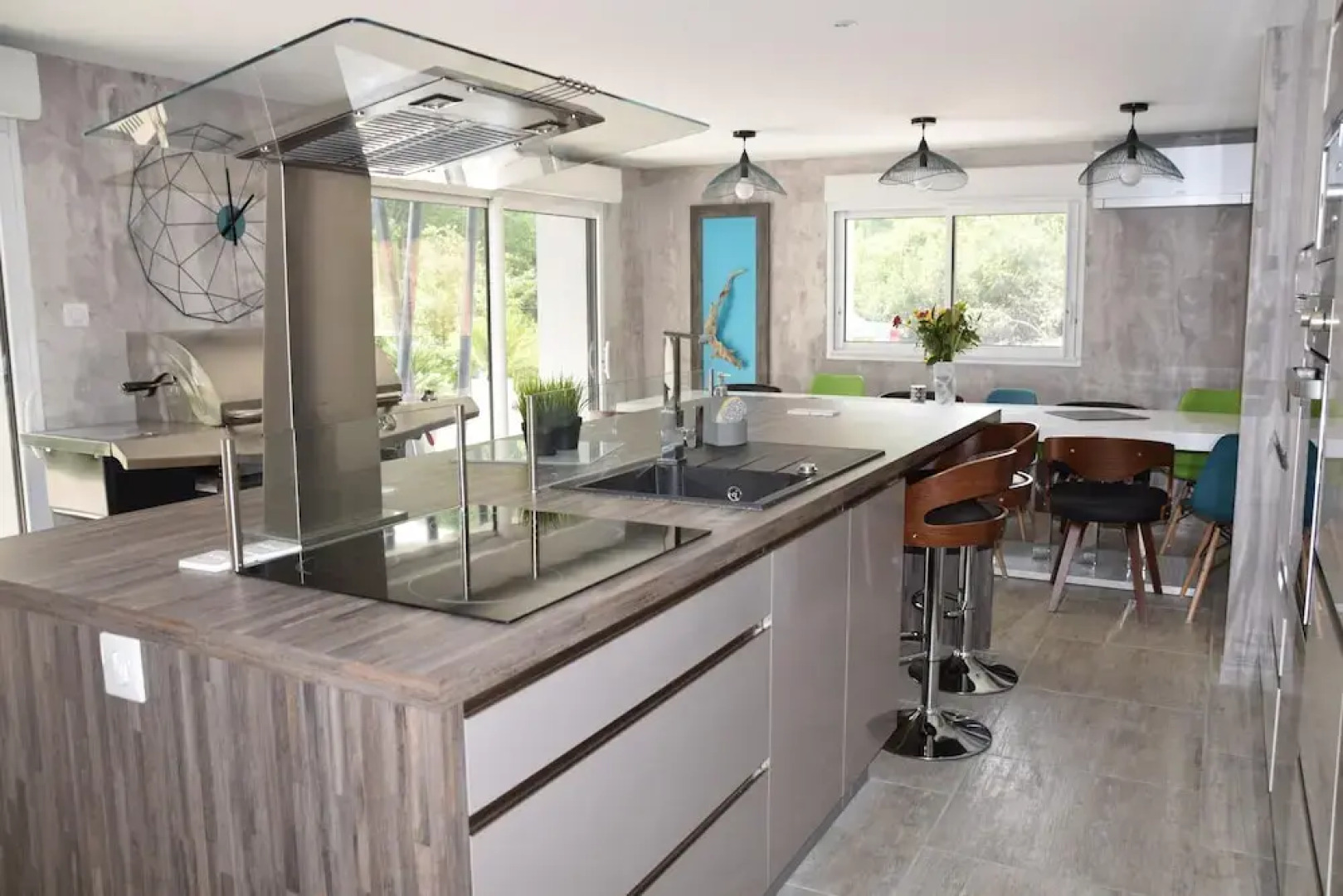 Villa With 4 Bedrooms in Mostuéjouls, With Wonderful Lake View, Privat