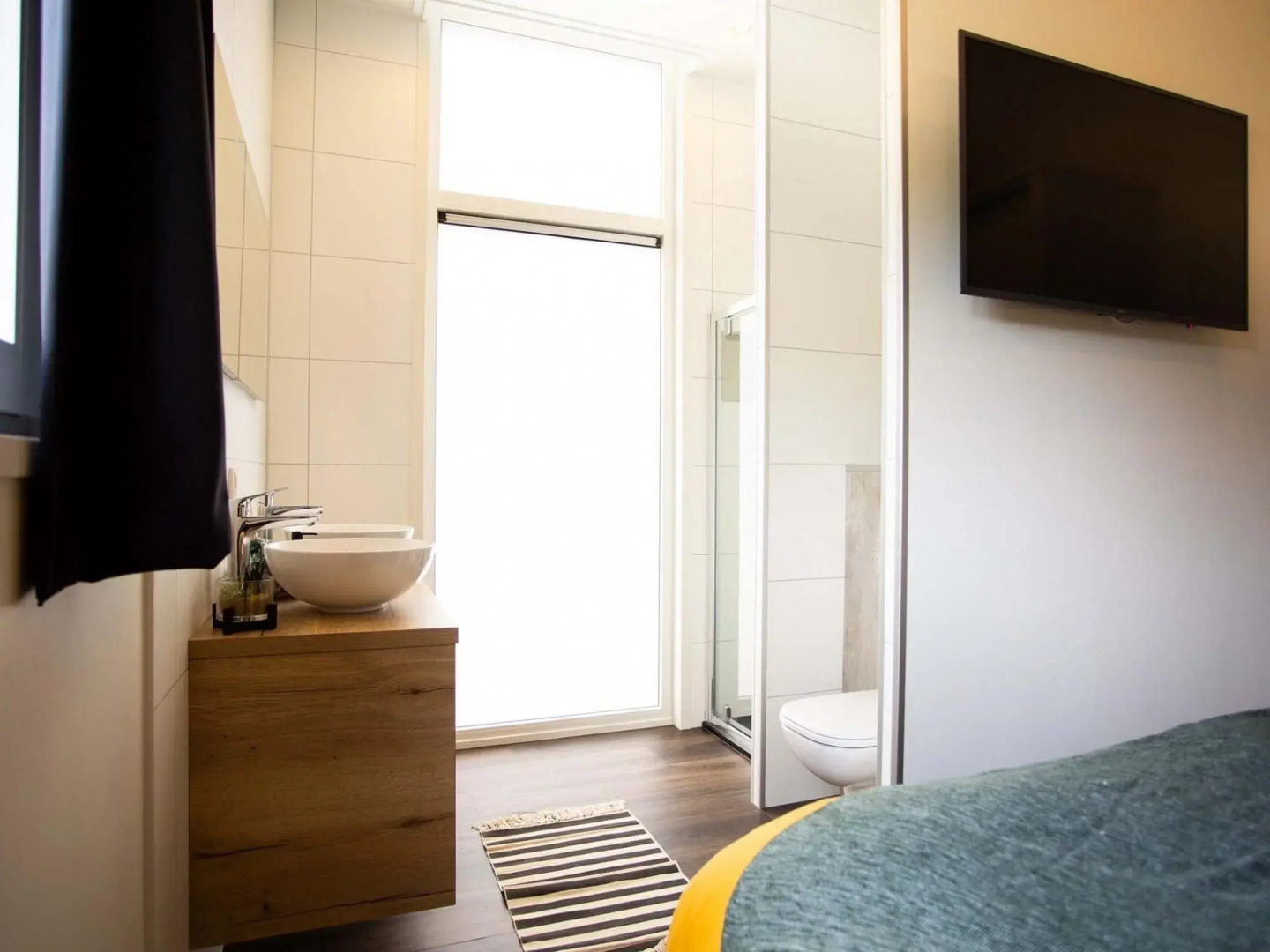 Modern chalet with spa and sauna, in a holiday park on the Veluwe