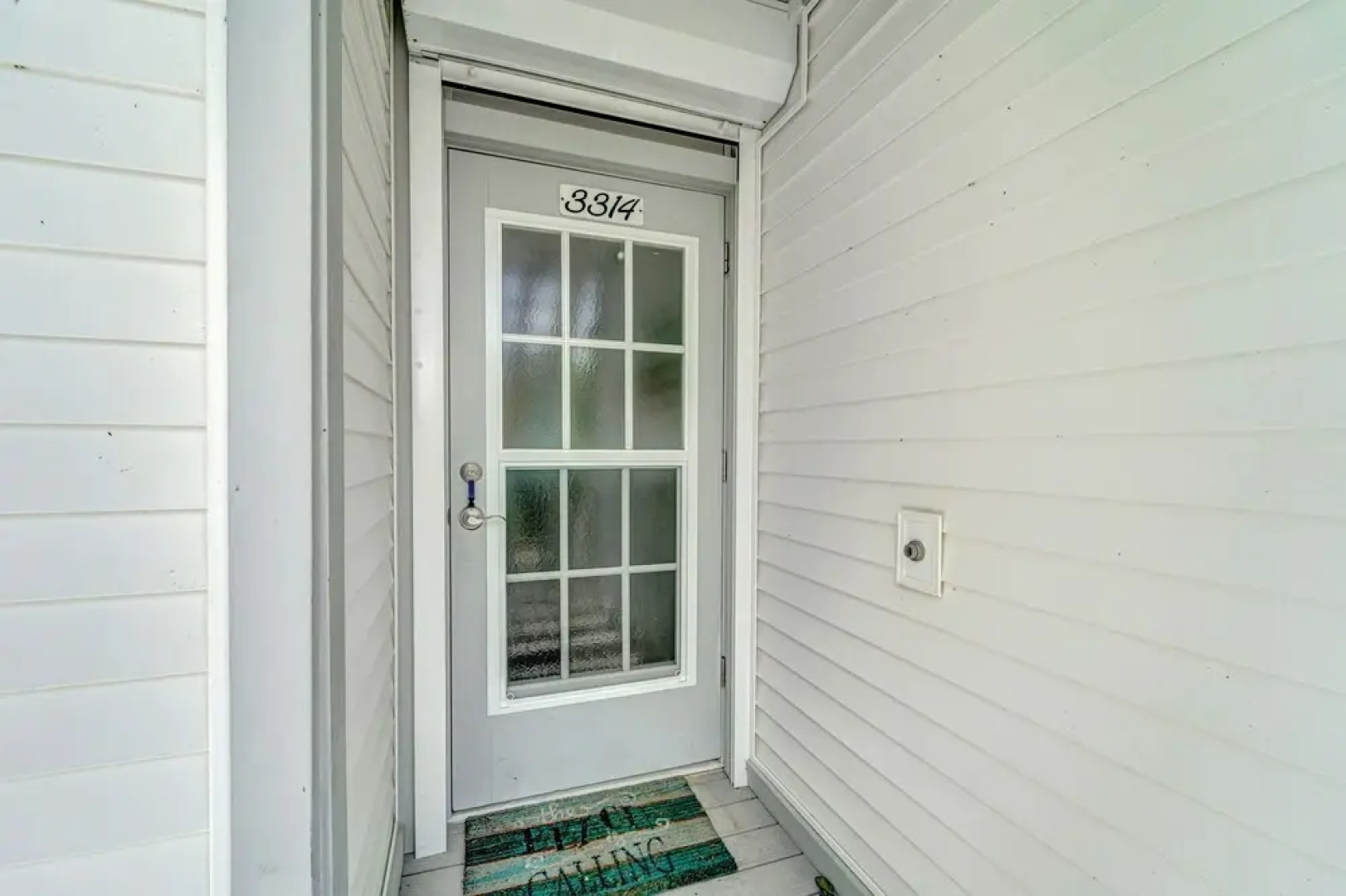 Beach One Bedroom Villa by Redawning