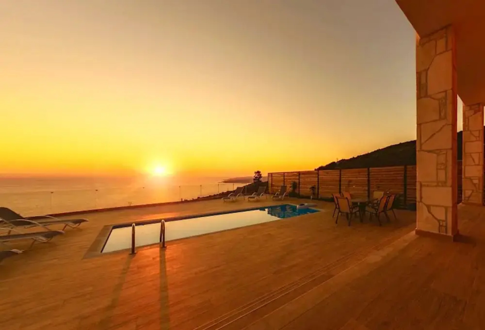 Deluxe II Villa by LeaderStay