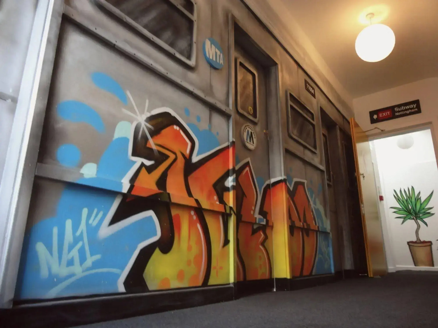 Igloo Hybrid - Hostel