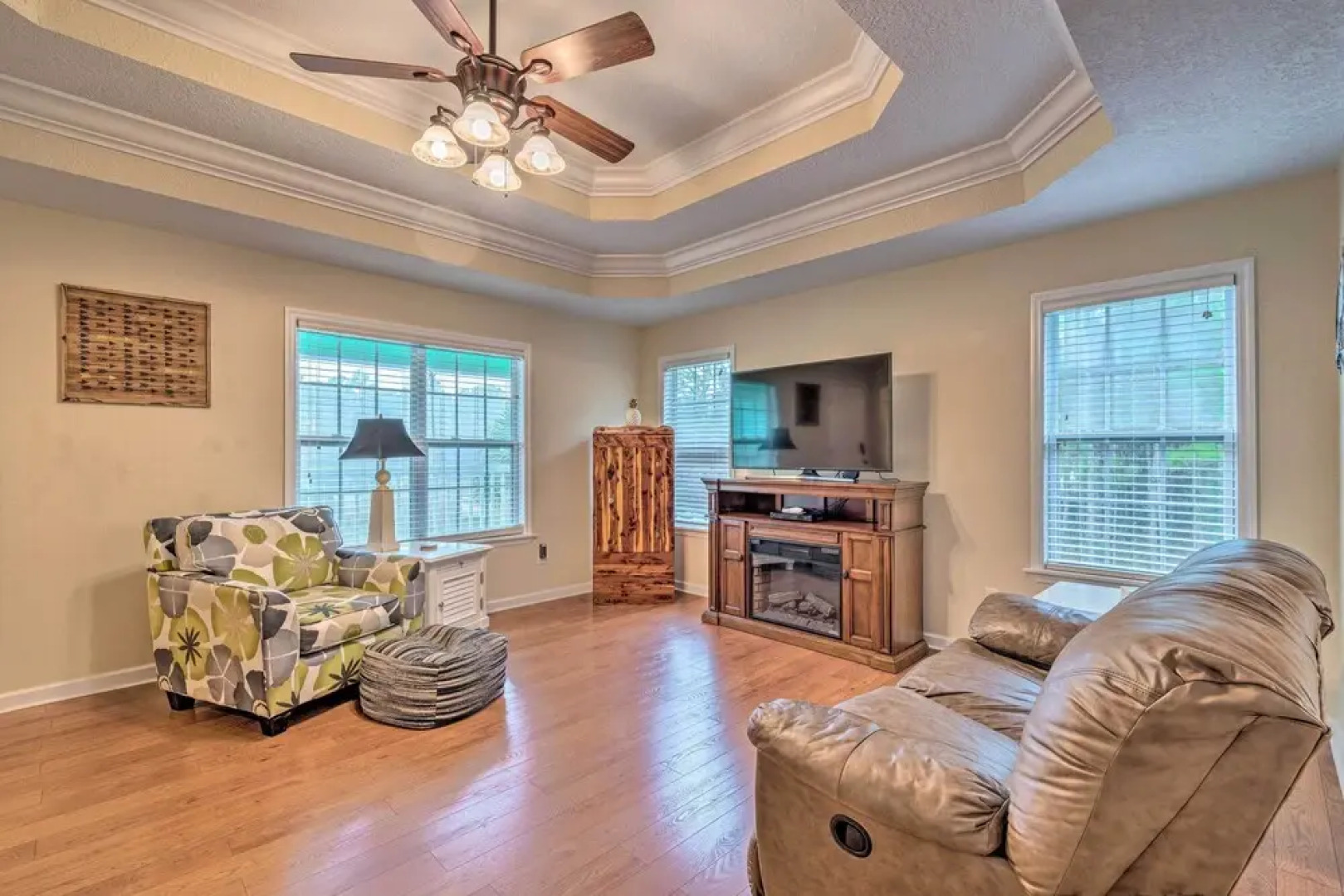 'honey's Hideout' < 1 Mile to River Access!