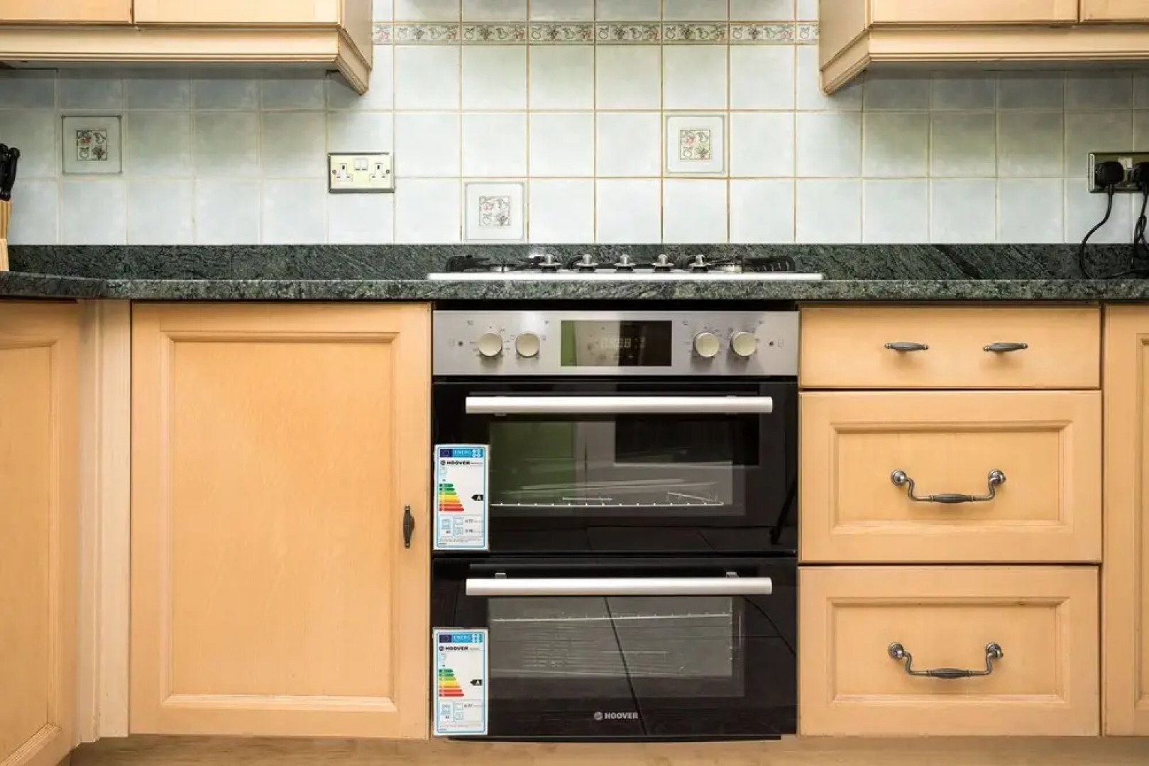 Oscar Owen - Graveney House