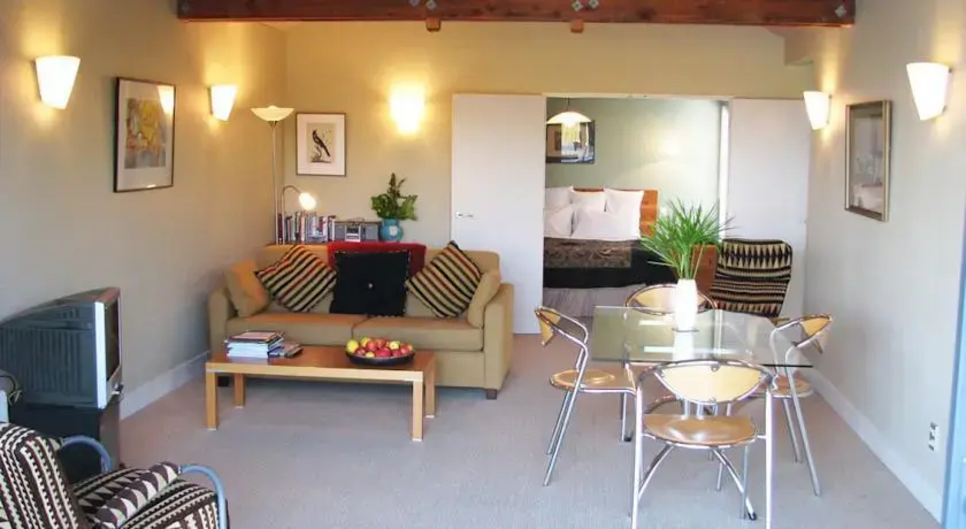 Aporo Pondsiders Luxury Cottages