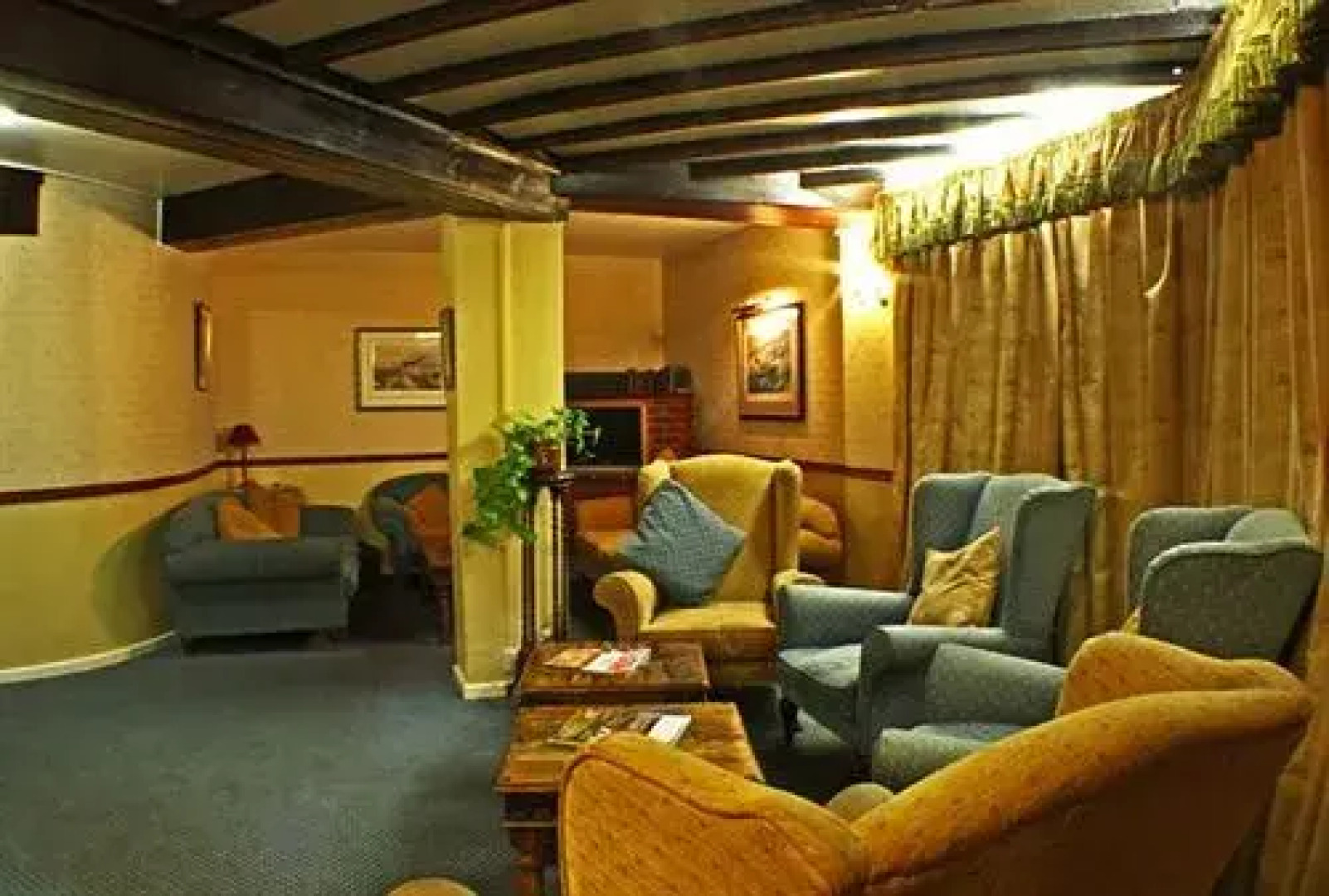 Elva Lodge Hotel
