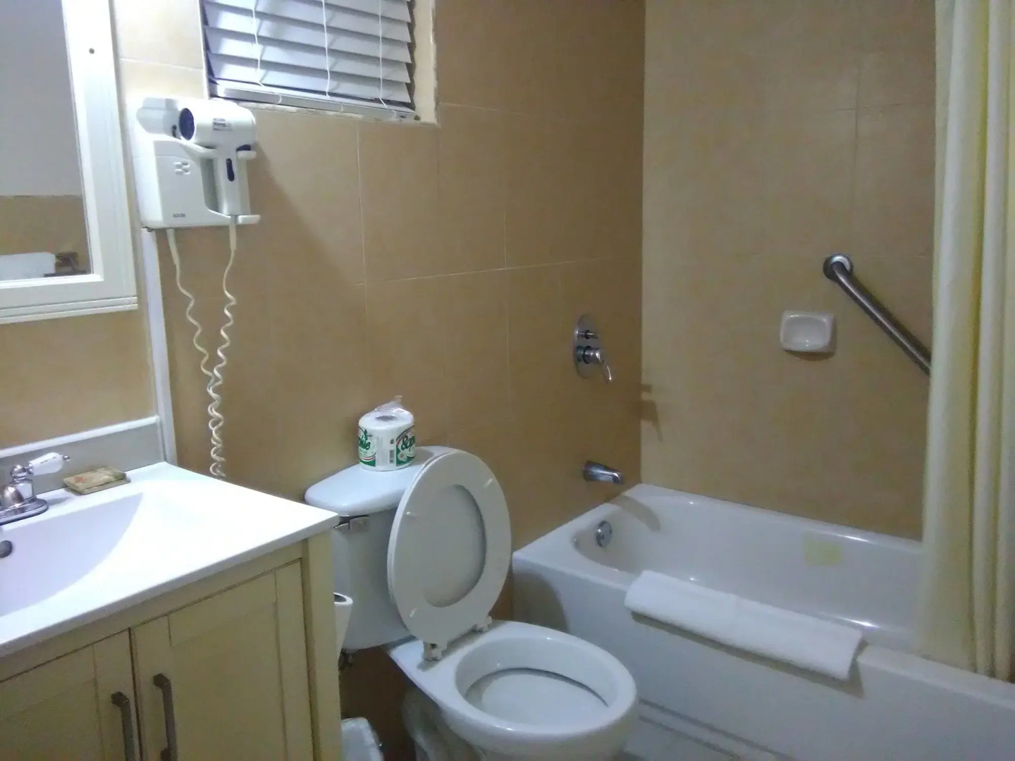 Glistening Waters Hotel