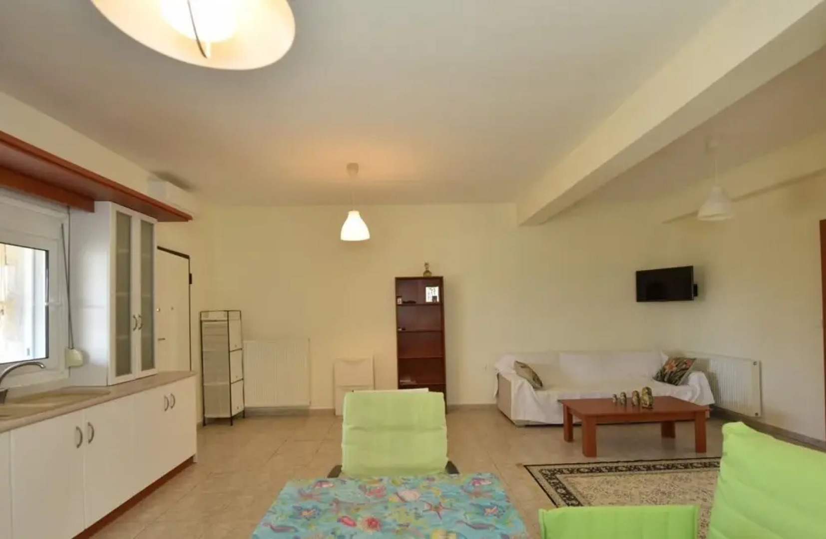 Svetlana s Family Right House by Travelpro S