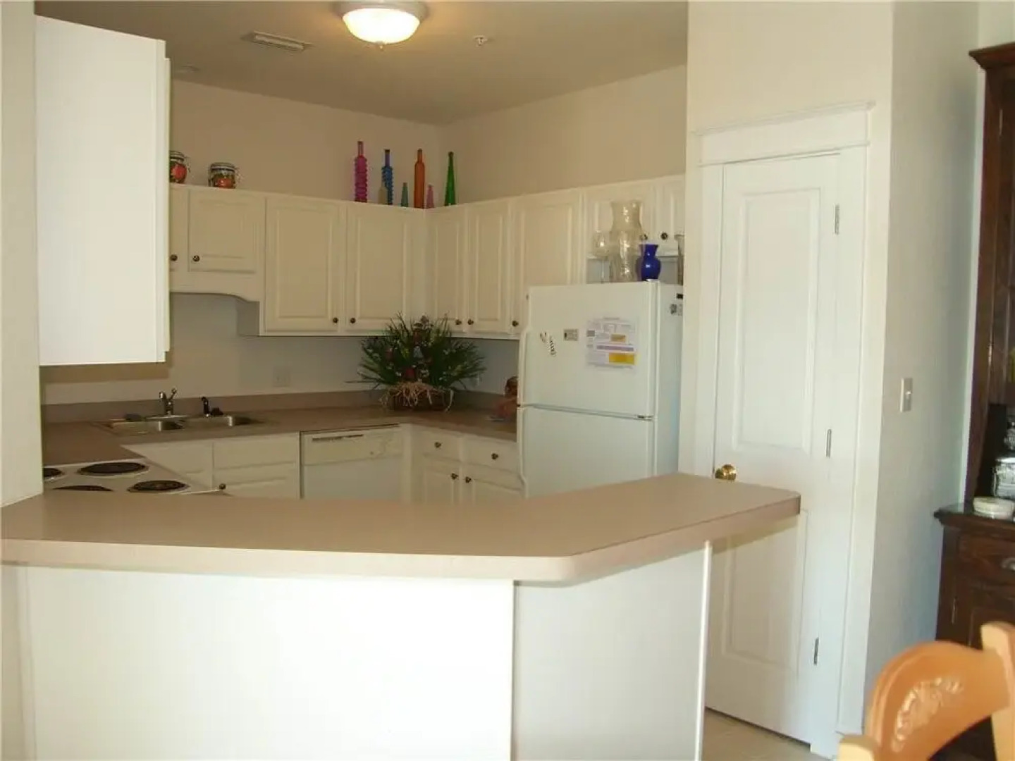 Harbour Place 4101 3 Br condo by RedAwning