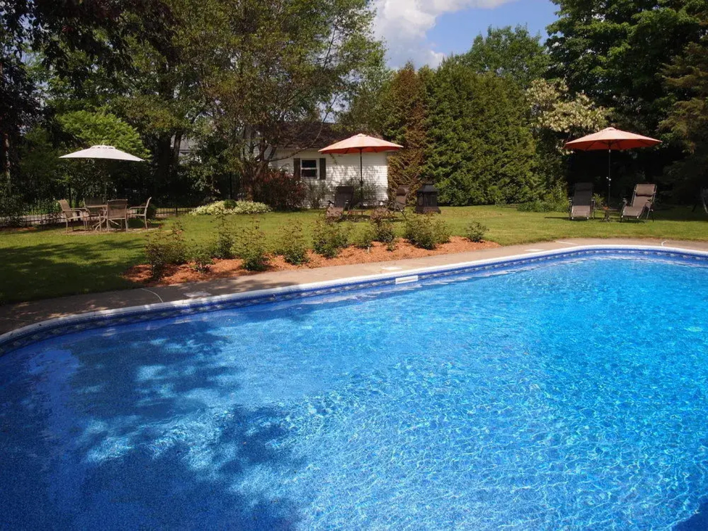 Au Manoir de la rue Merry