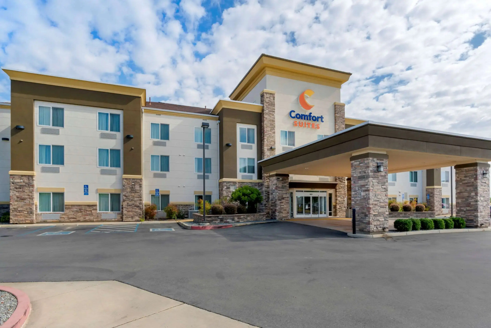 Comfort Suites Redding - Shasta Lake