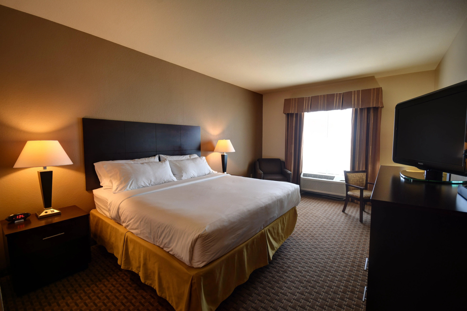 Holiday Inn Express & Suites Del Rio by IHG