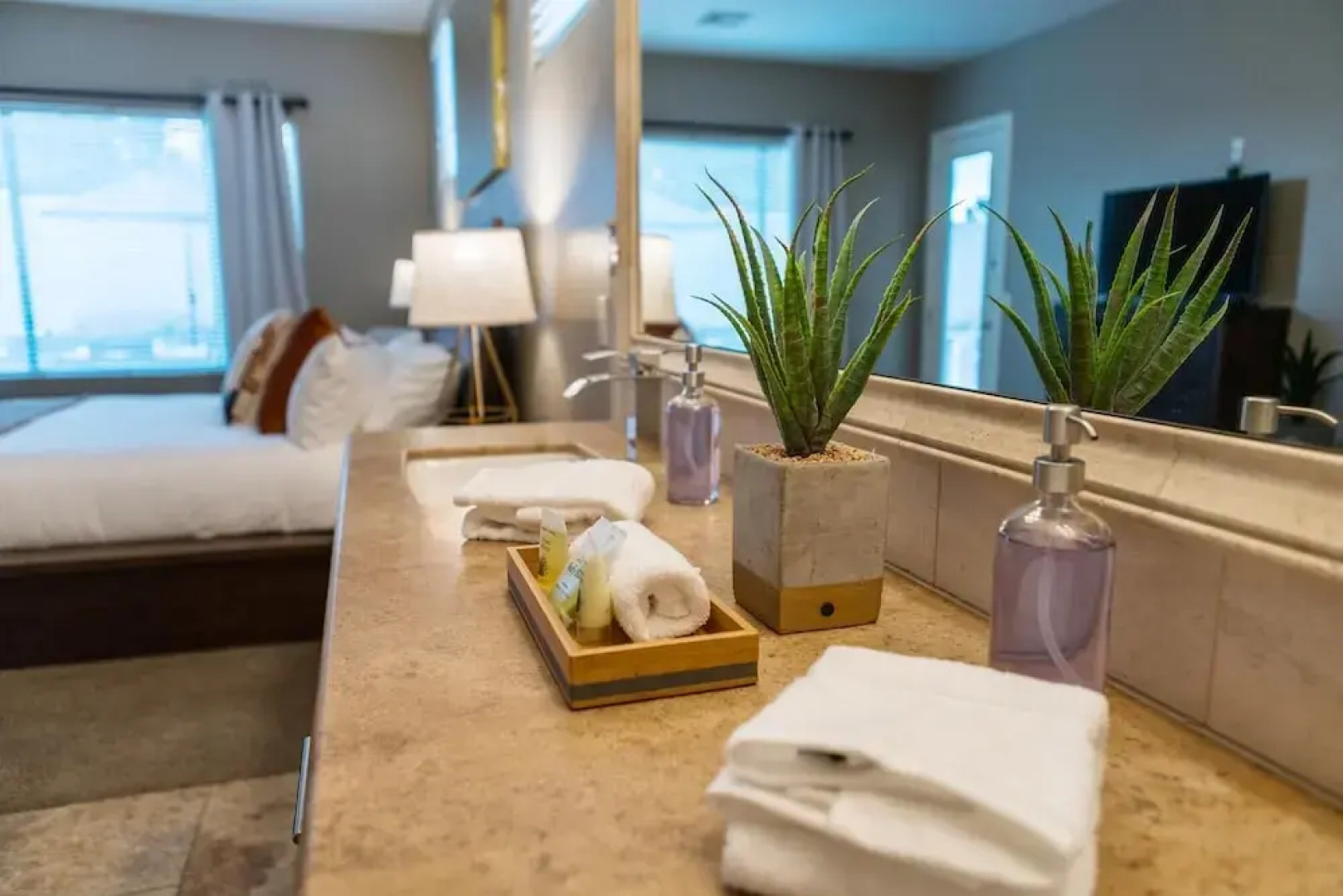 Pueblo Viejo by AvantStay | 5min Drive to Old Town - Sleeps 14