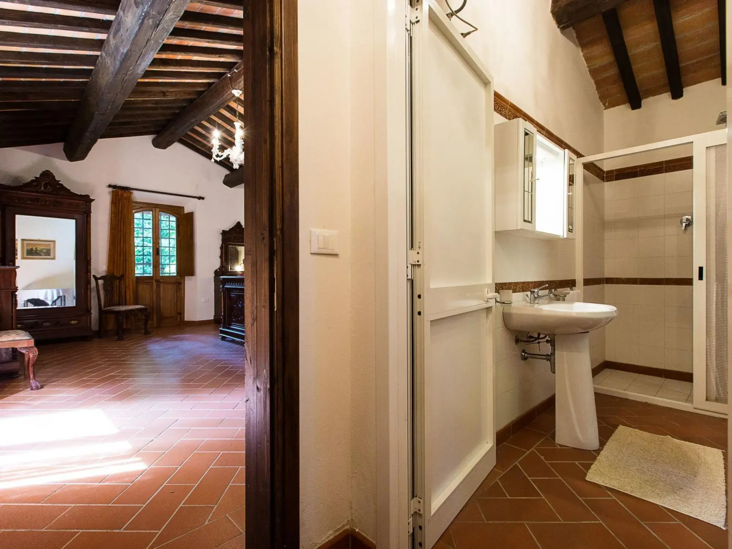 Gorgeous Holiday Home in Montecatini Val di Cecina with Pool