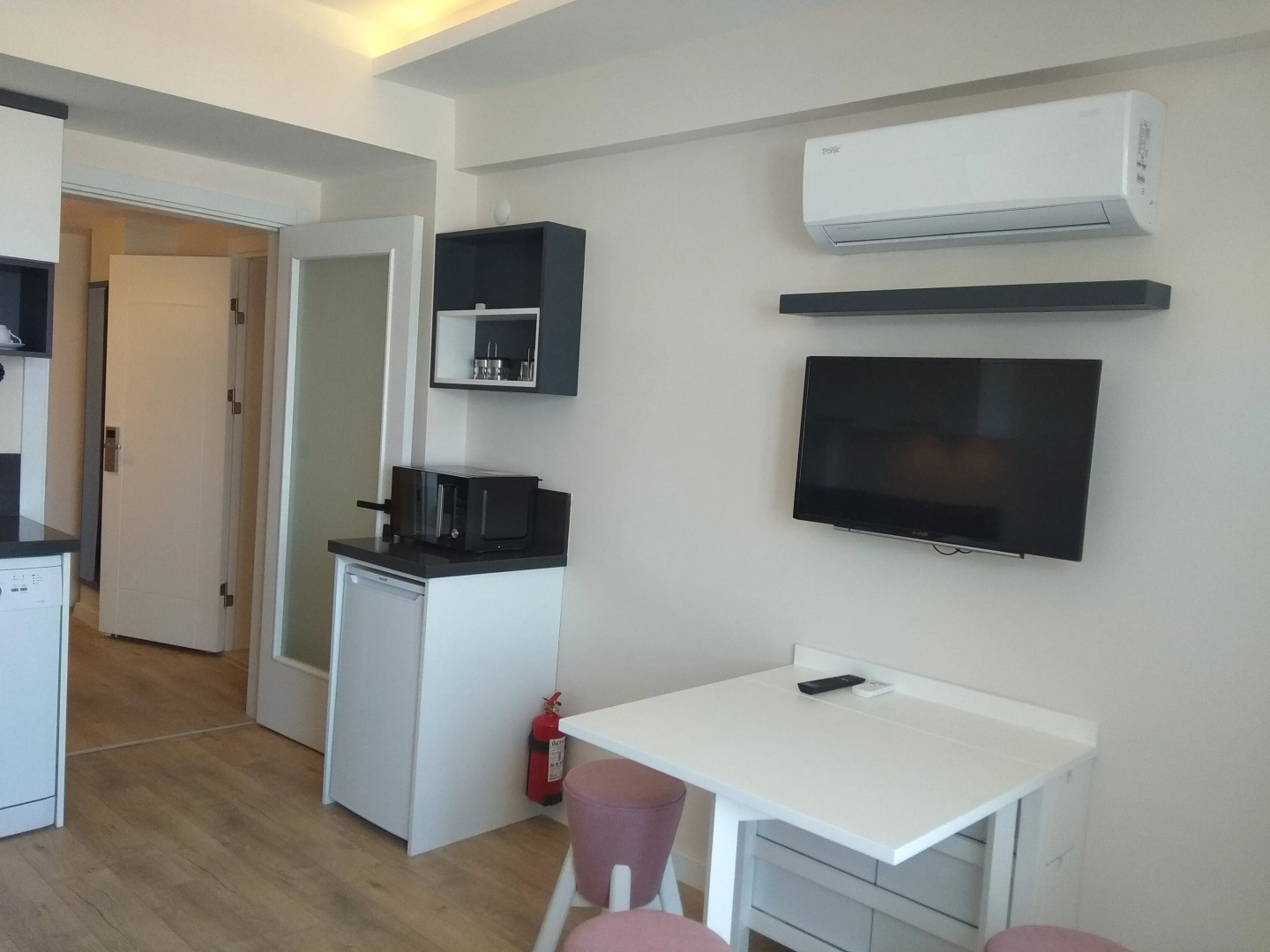 Ece Marina Suites