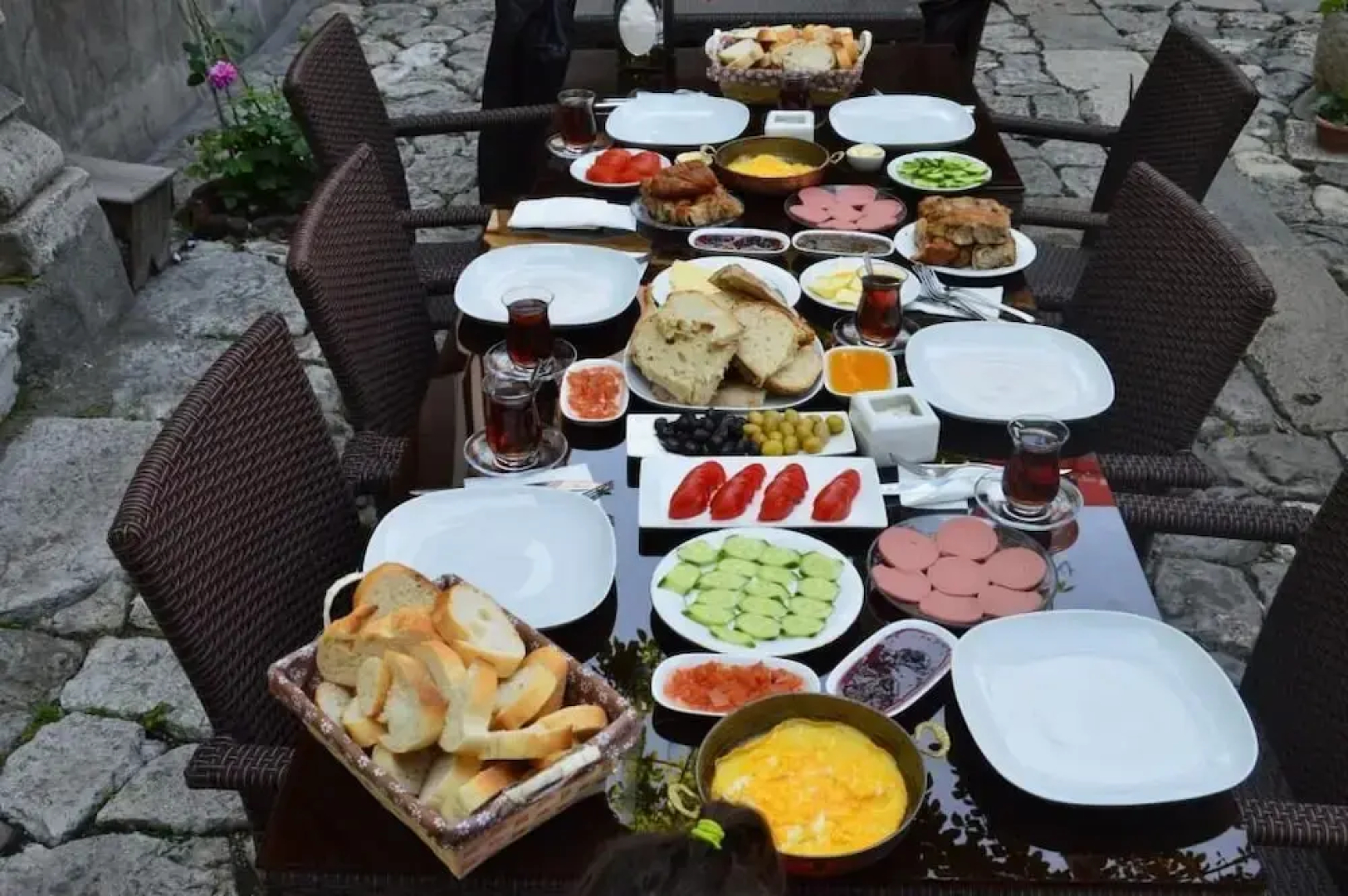 Ilk Pansiyon