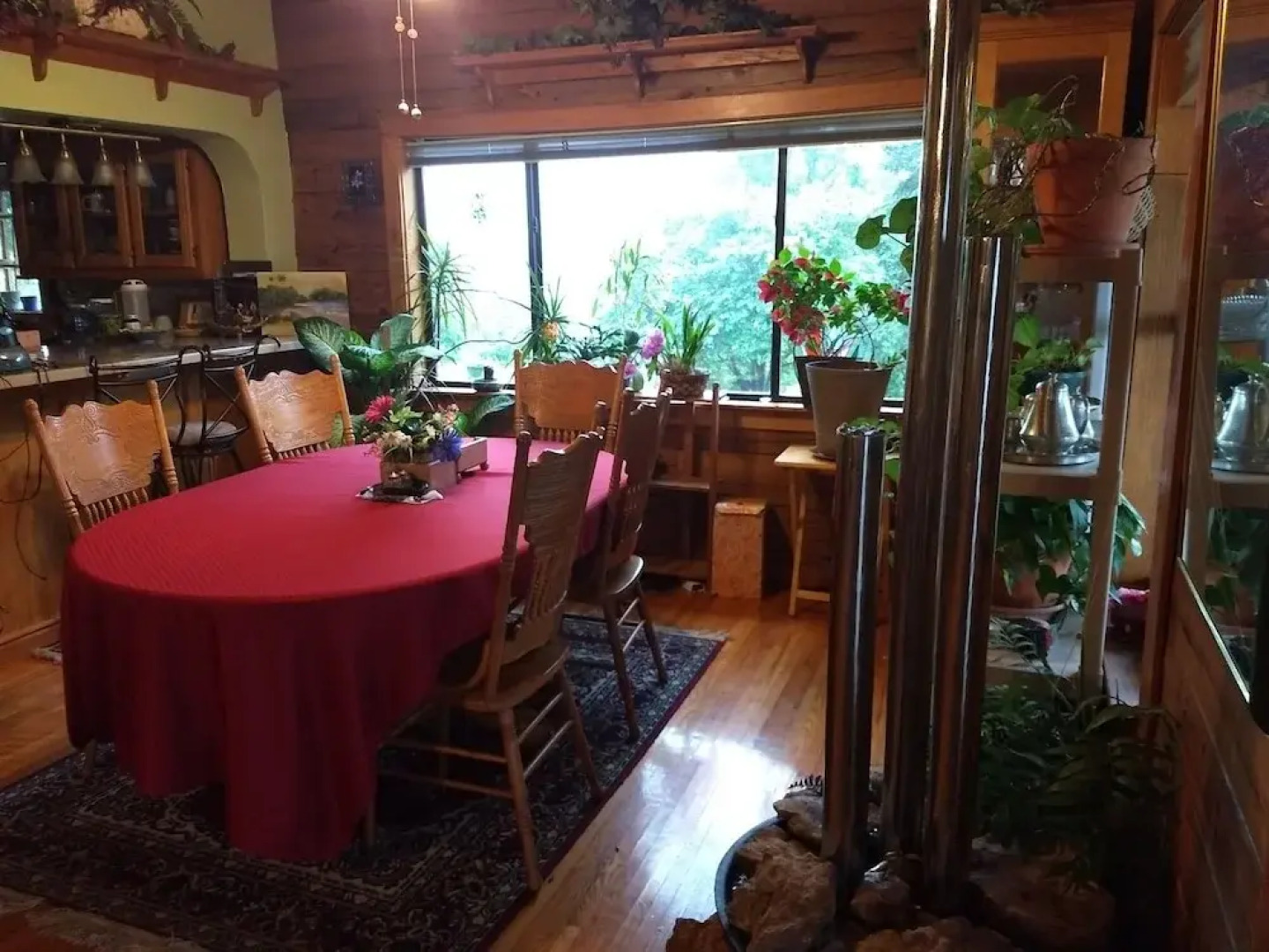 Beaver Lake Heavenly Hideaway B&B