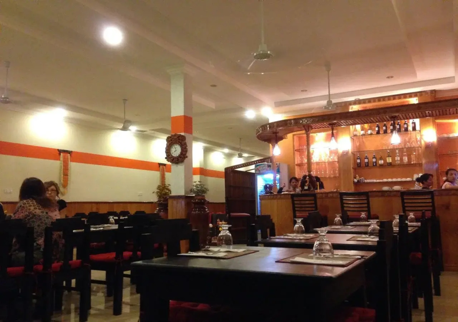 Moon River Guesthouse & Restaurant