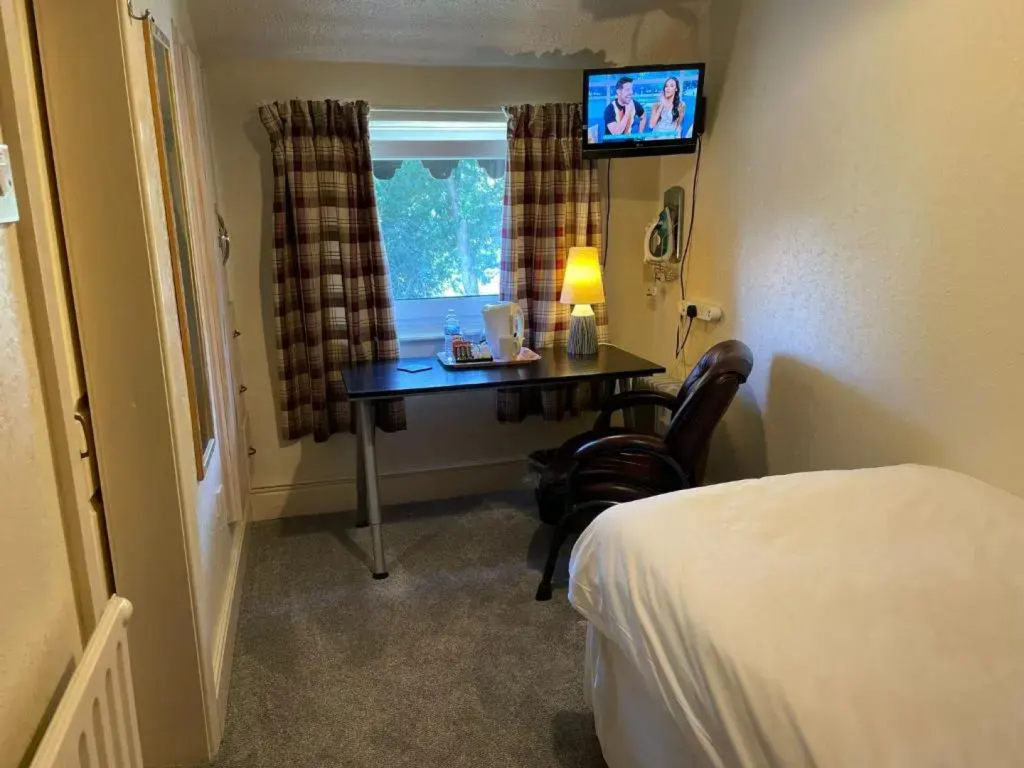 Rostrevor Hotel - Guest House