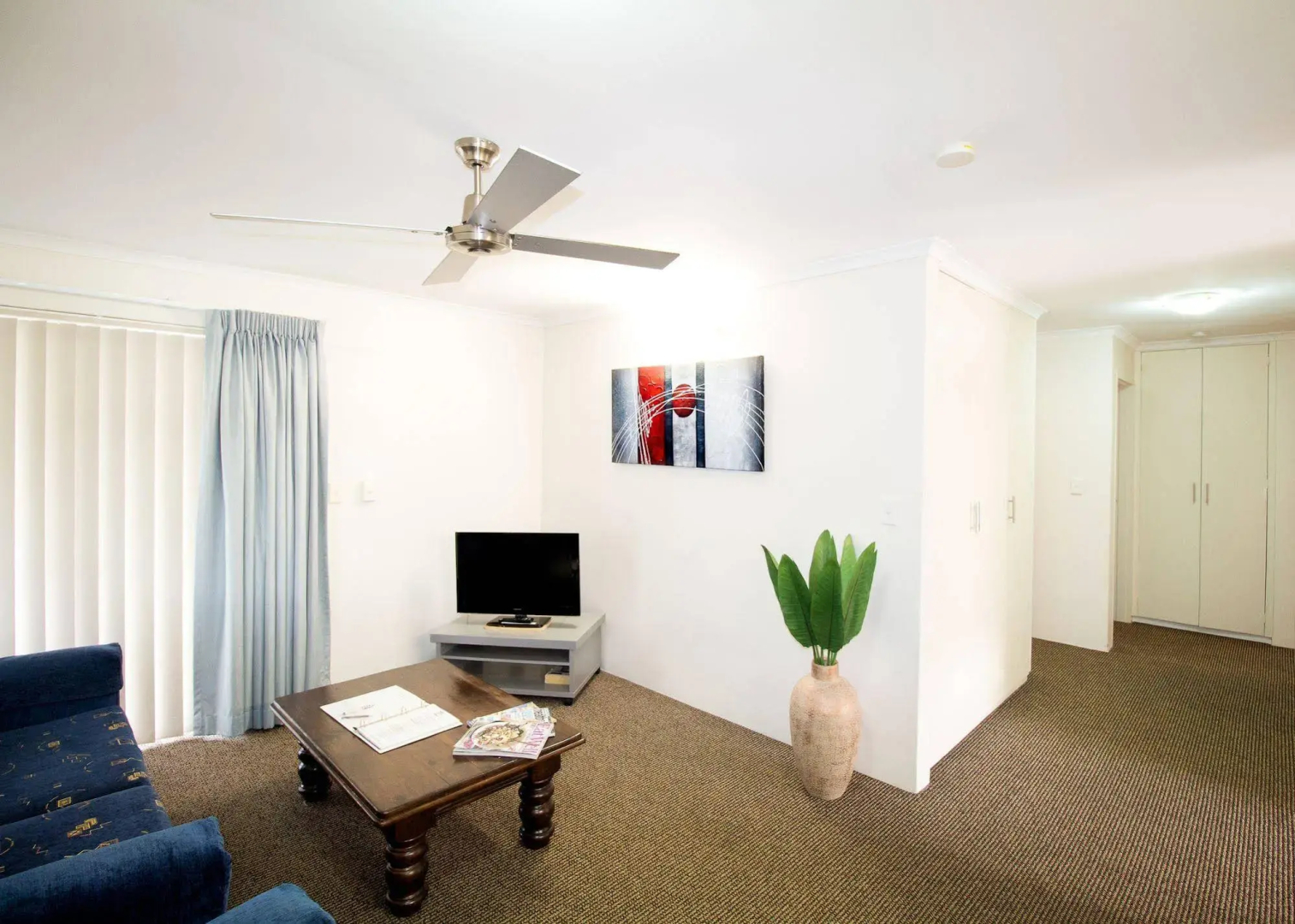 Aabon Apartments & Motel
