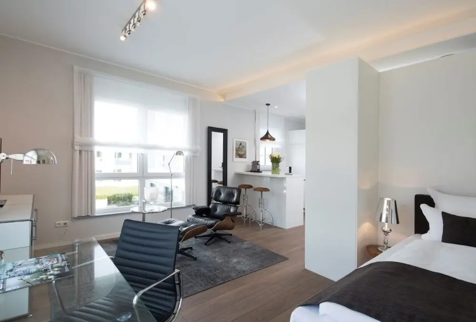 Hotel LOGIS First Class Business Suites