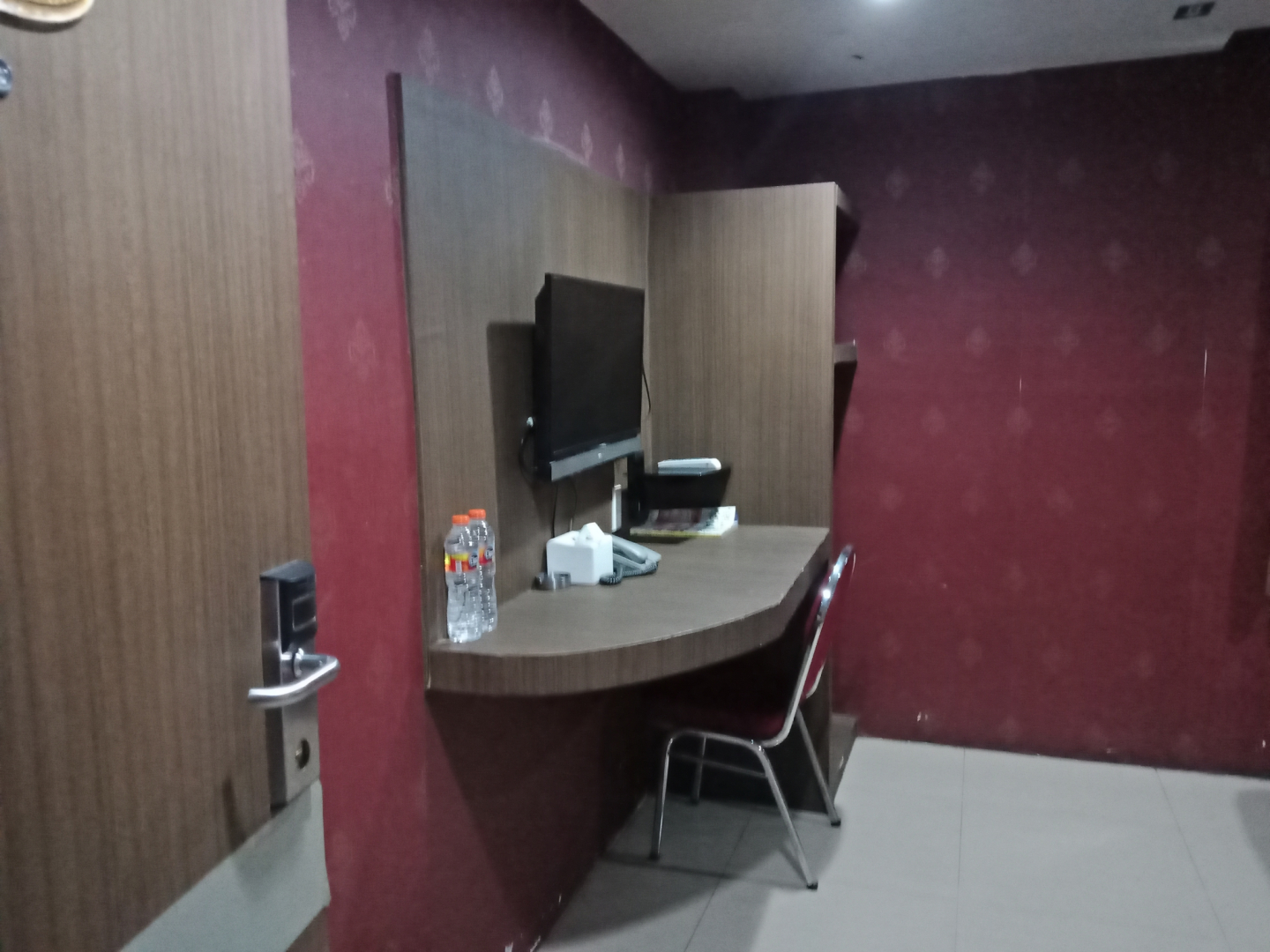 OYO 2574 Z Suites Hotel