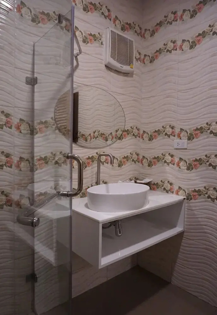 Must Come Boutique Hotel