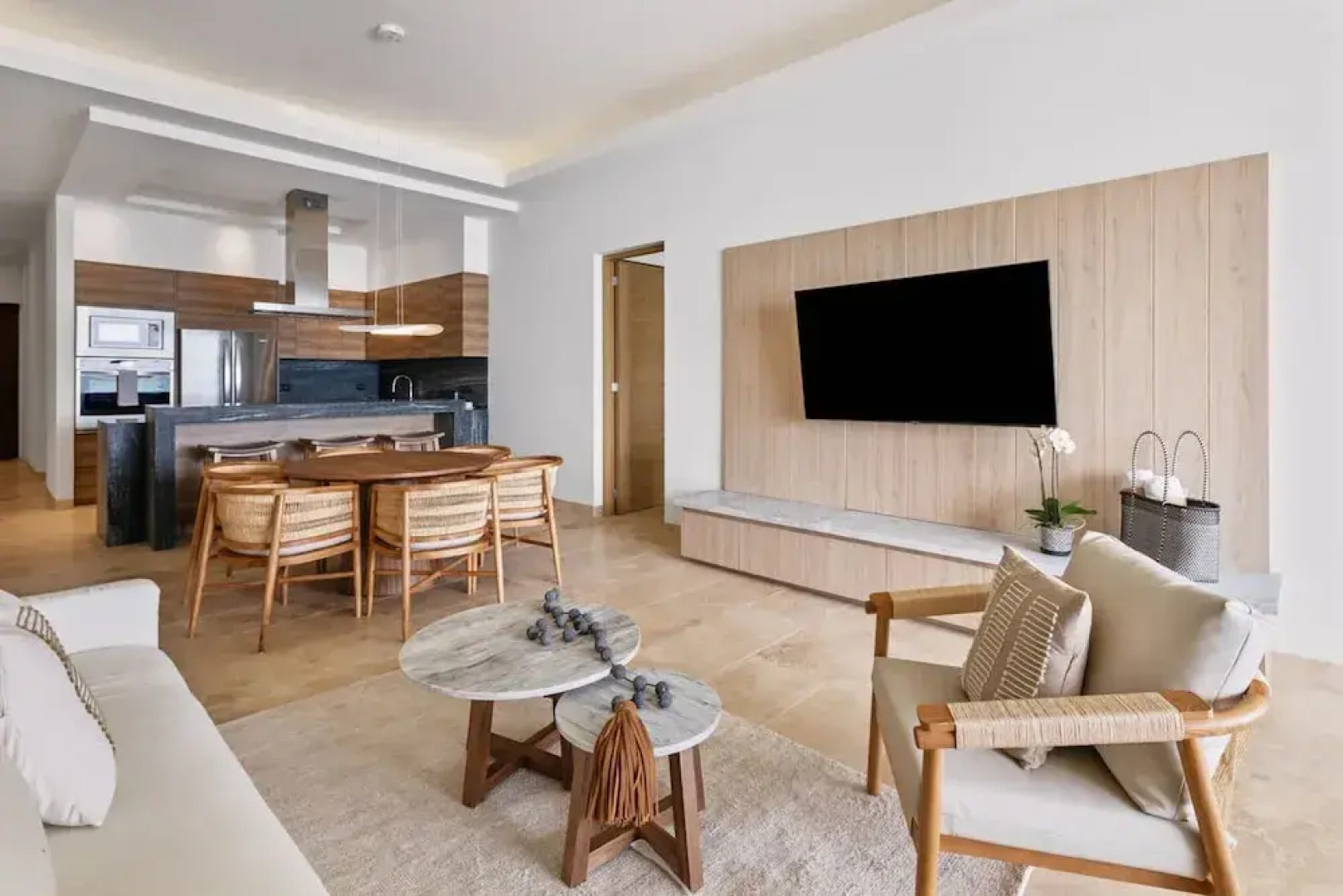 Live Aqua Private Residences La Paz