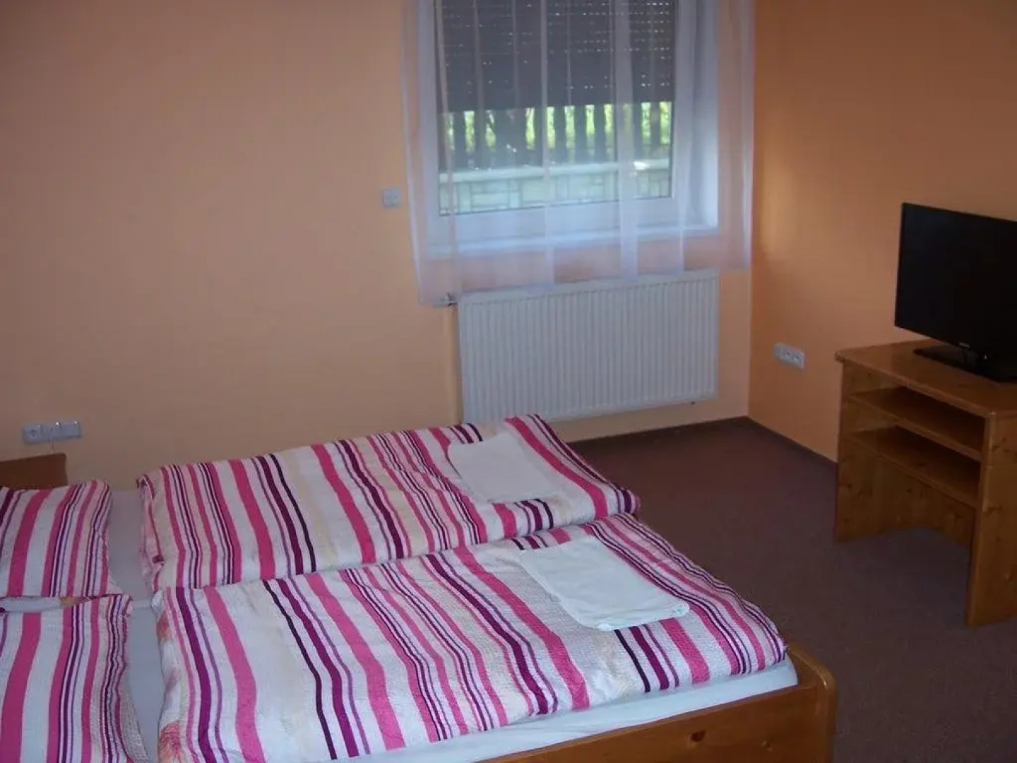 Restaurace a Penzion Lešná