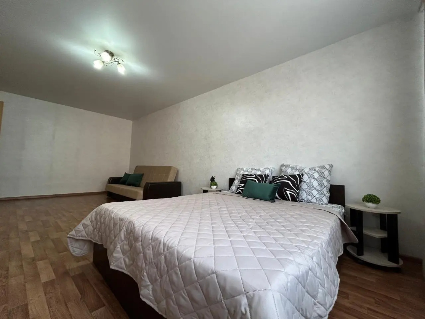 Апартаменты на улице Солнечная 55к21