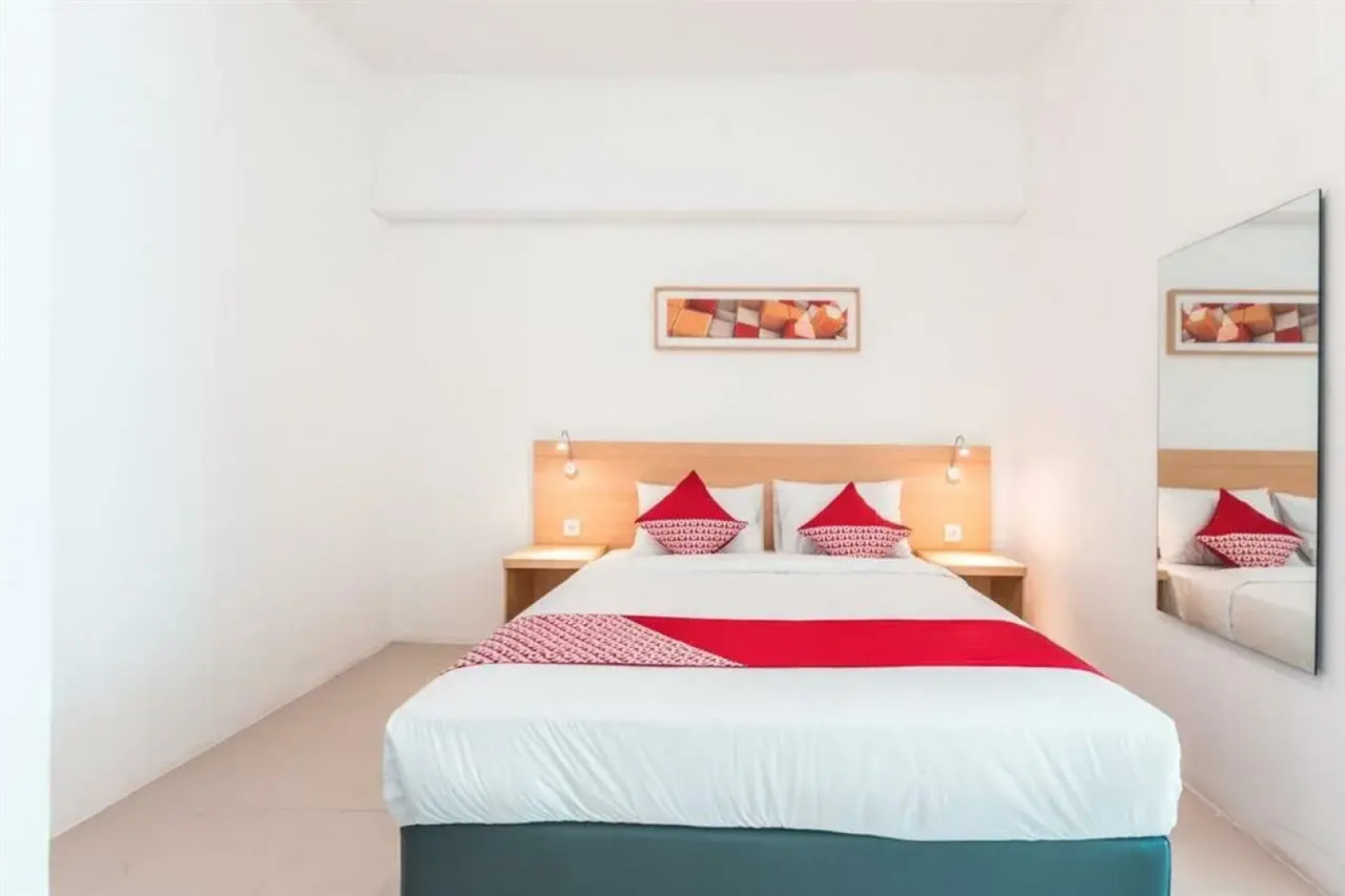 OYO Flagship 1170 The Habitat Karawaci