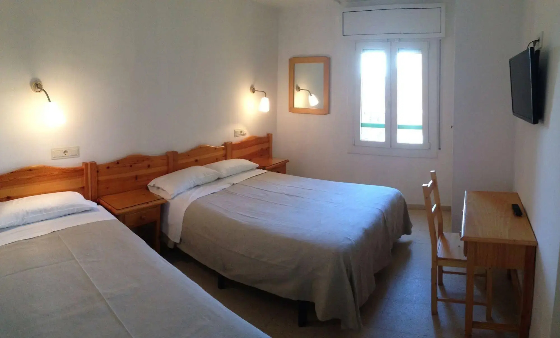 Hostal Rom