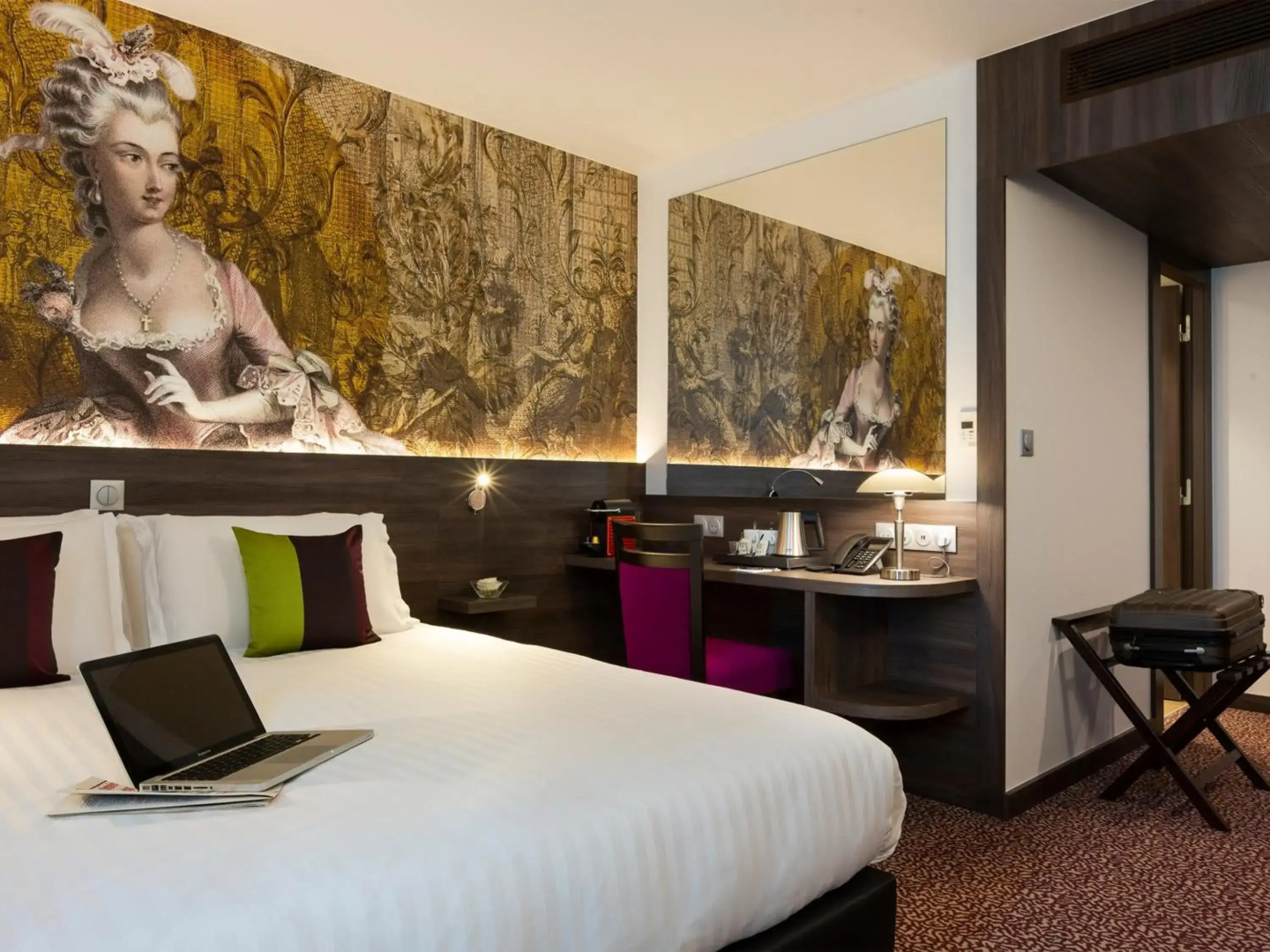 Hôtel Roi Soleil Prestige Plaisir - St Quentin