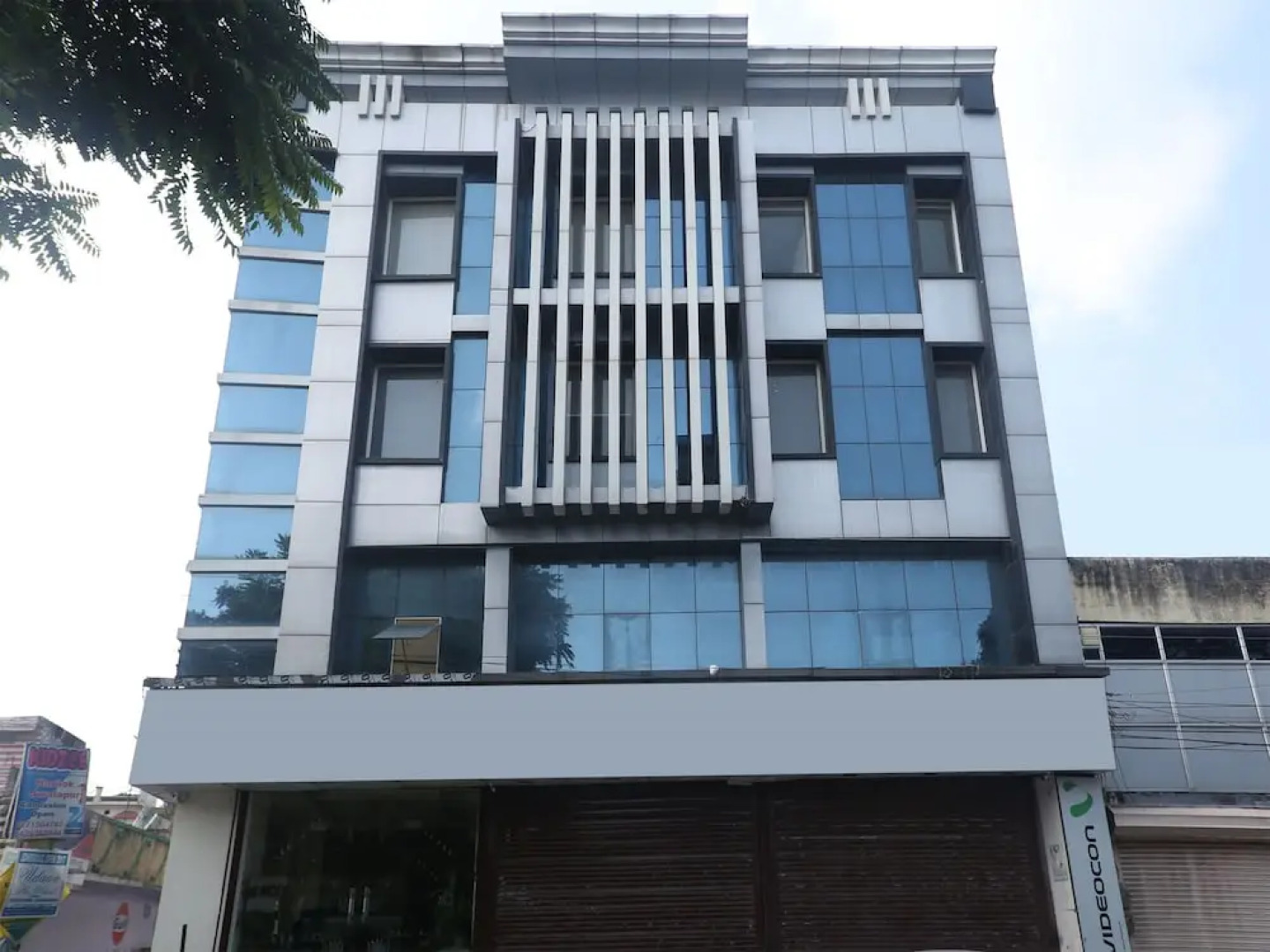 OYO 9565 Hotel New Shiv Murti