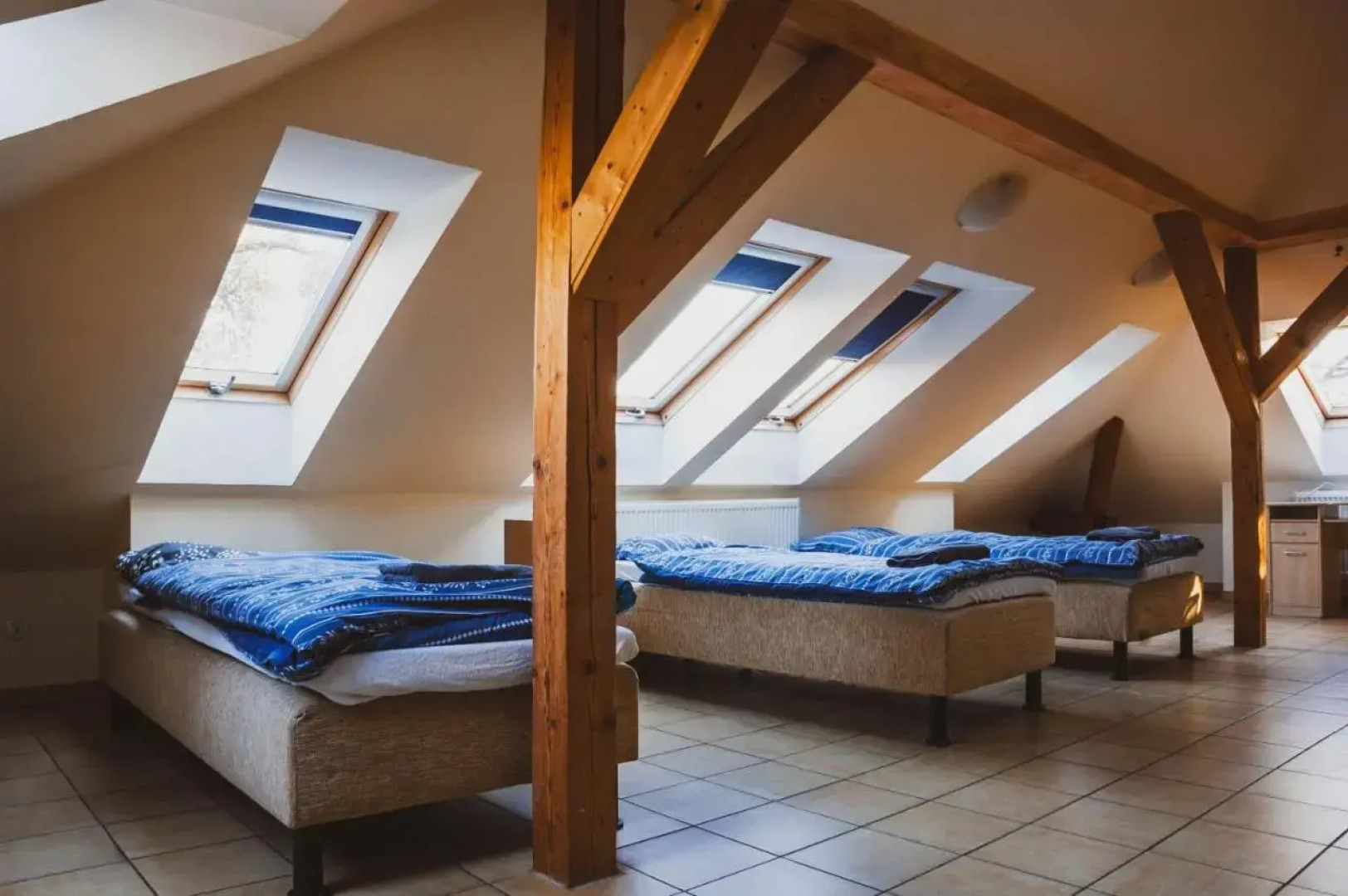 Willa Pod Starymi Lipami