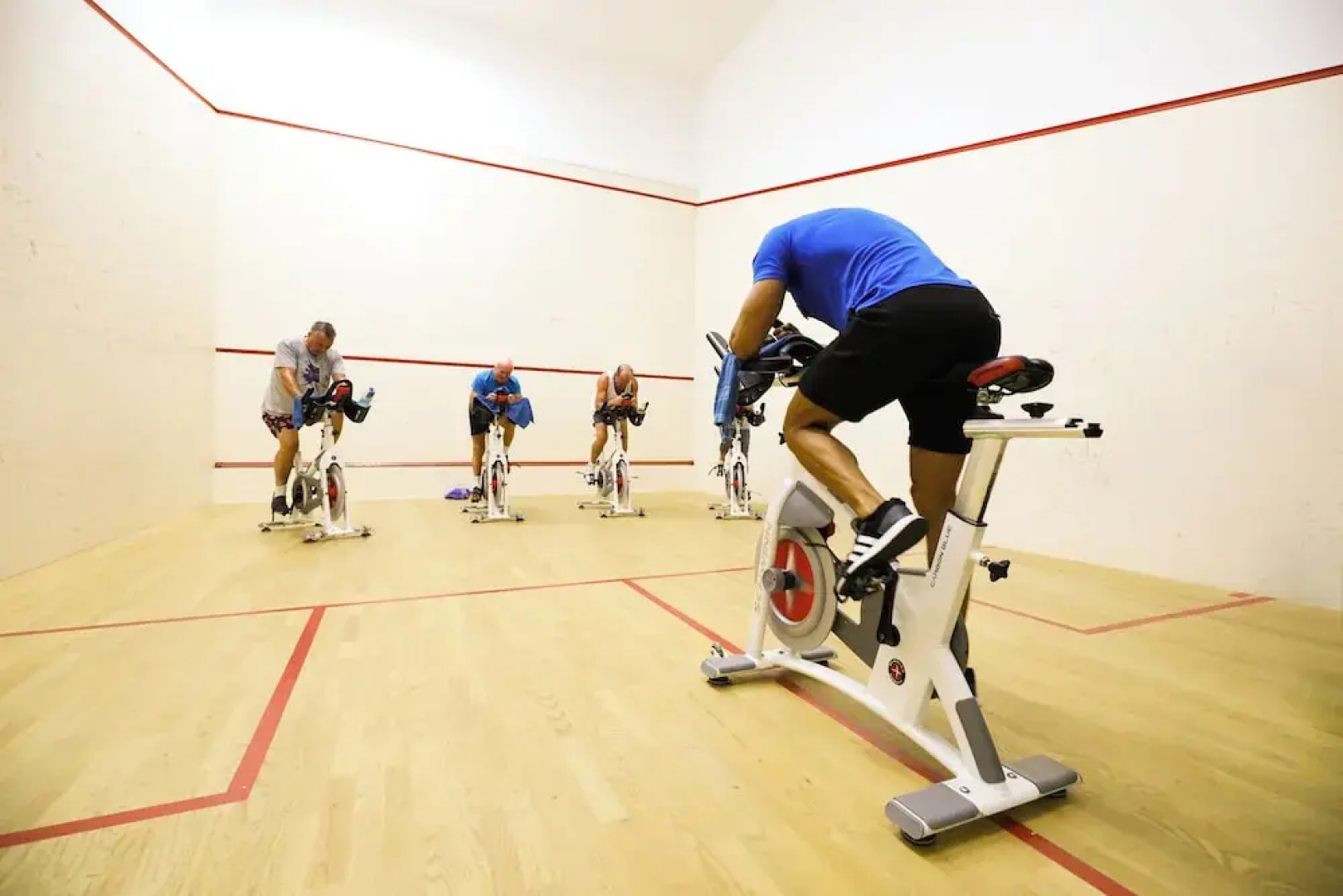 Four Seasons Country Club