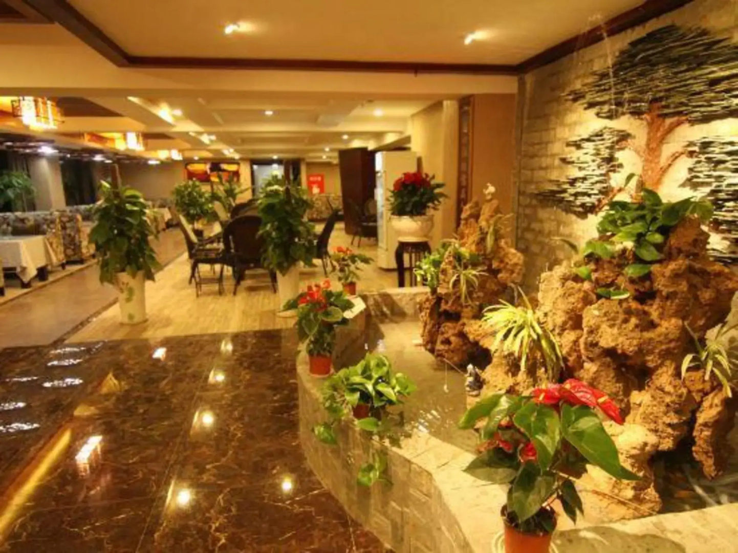 Manhattan International Business Hotel