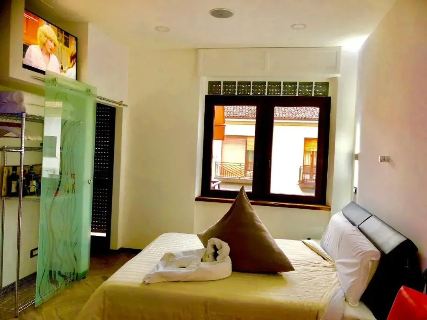 Wellness Art & Wine Caren