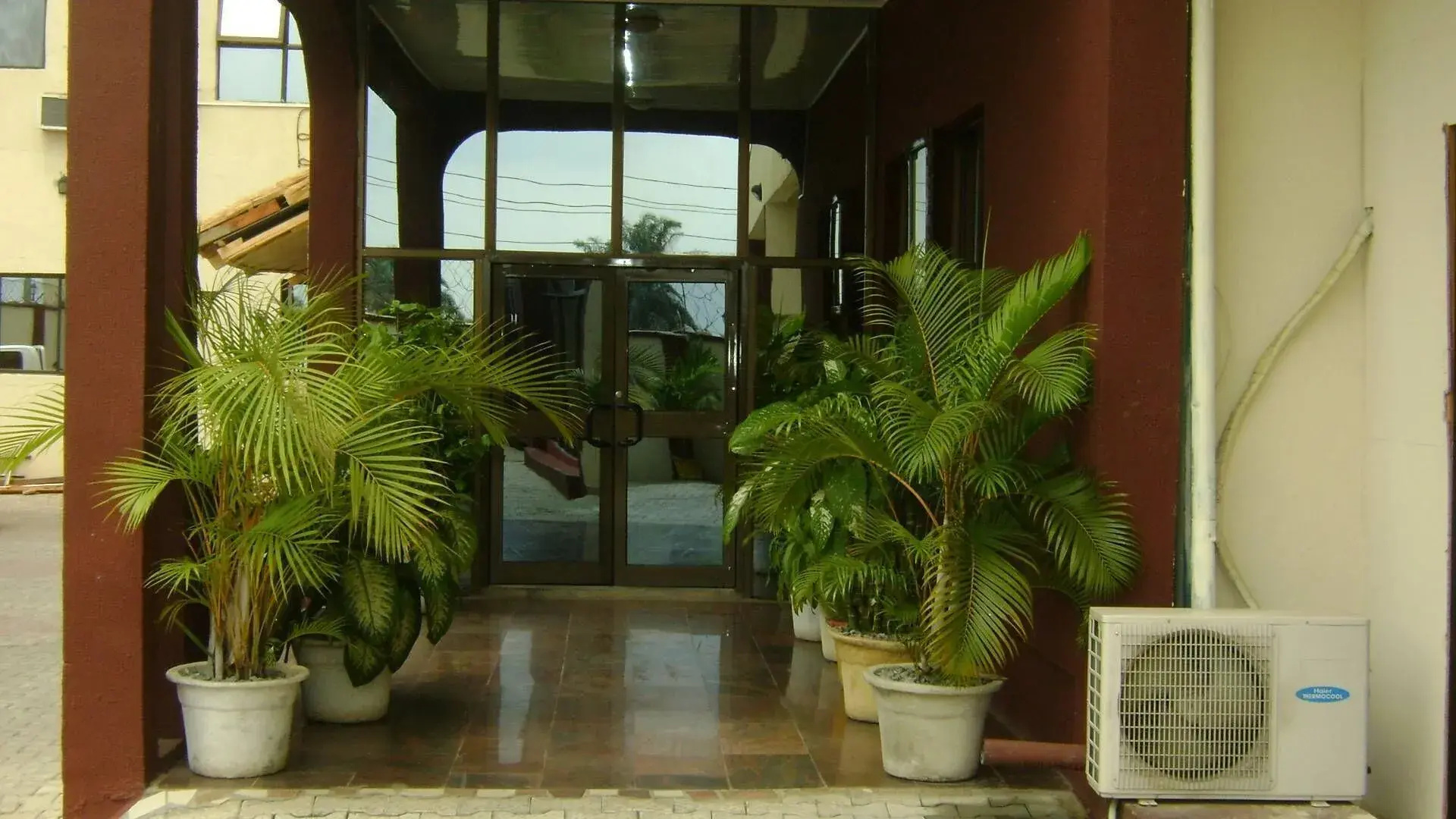 Global Dreams Hotel