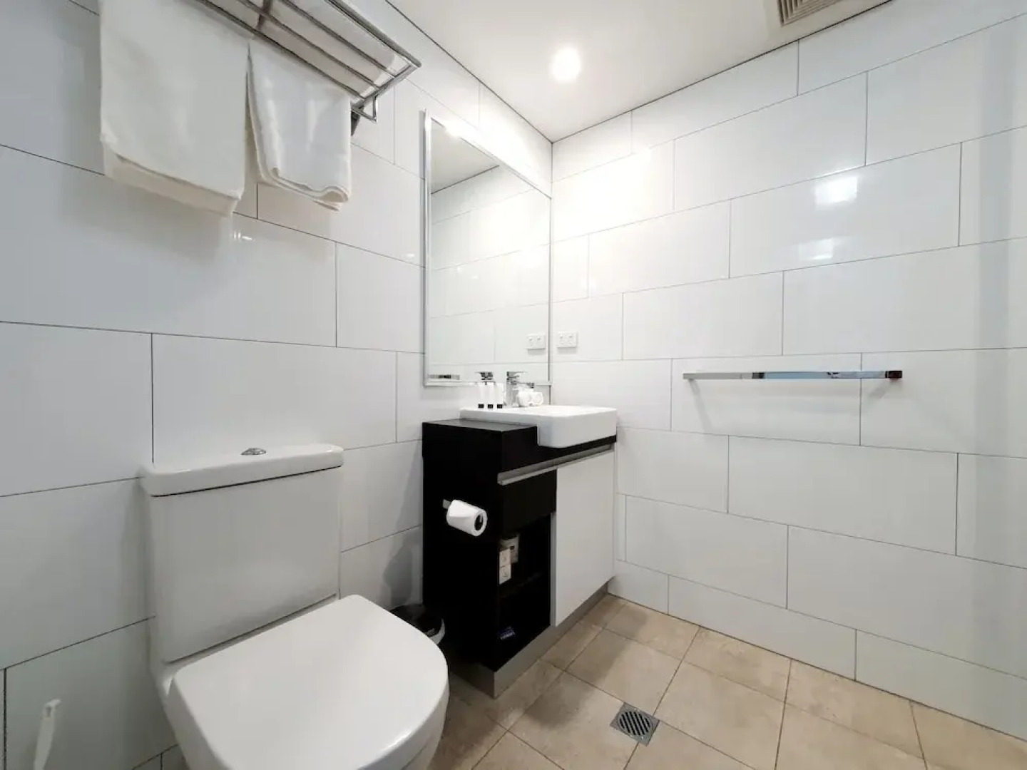 H 105 Mitchell Hotel and Apartments