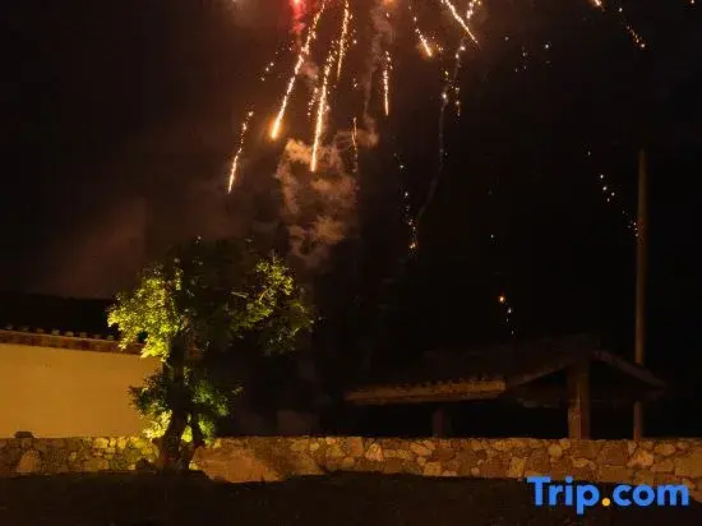 Yifangxi Hot Spring Hotel (Xianahei Branch, Wanfenglin Scenic Area)