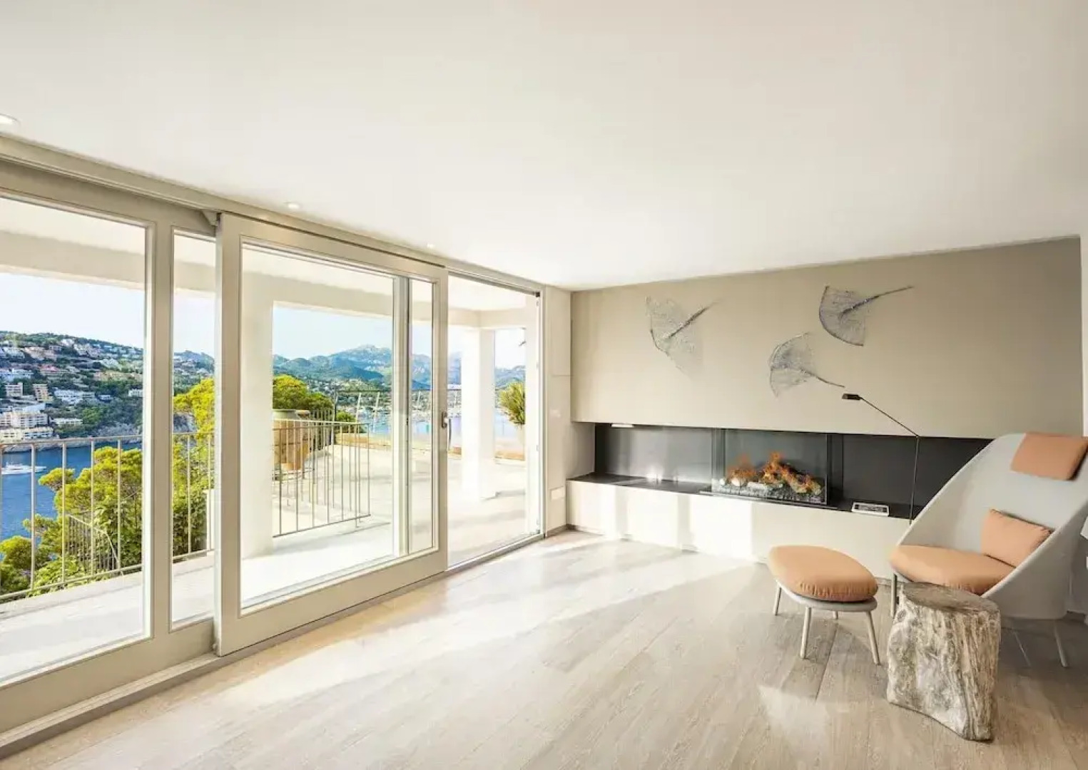 Sea-view Villa Near Port