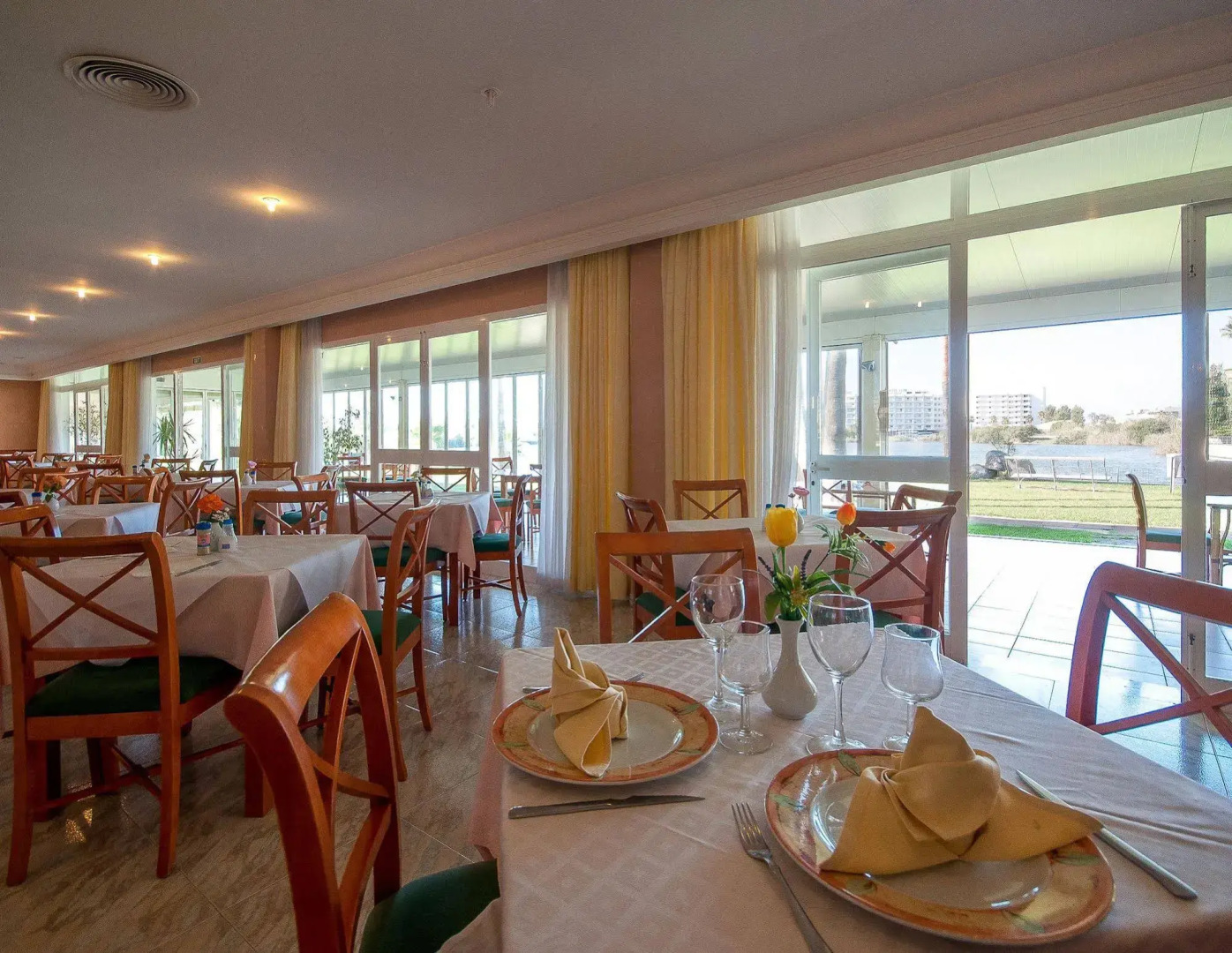 Universal Aparthotel Elisa