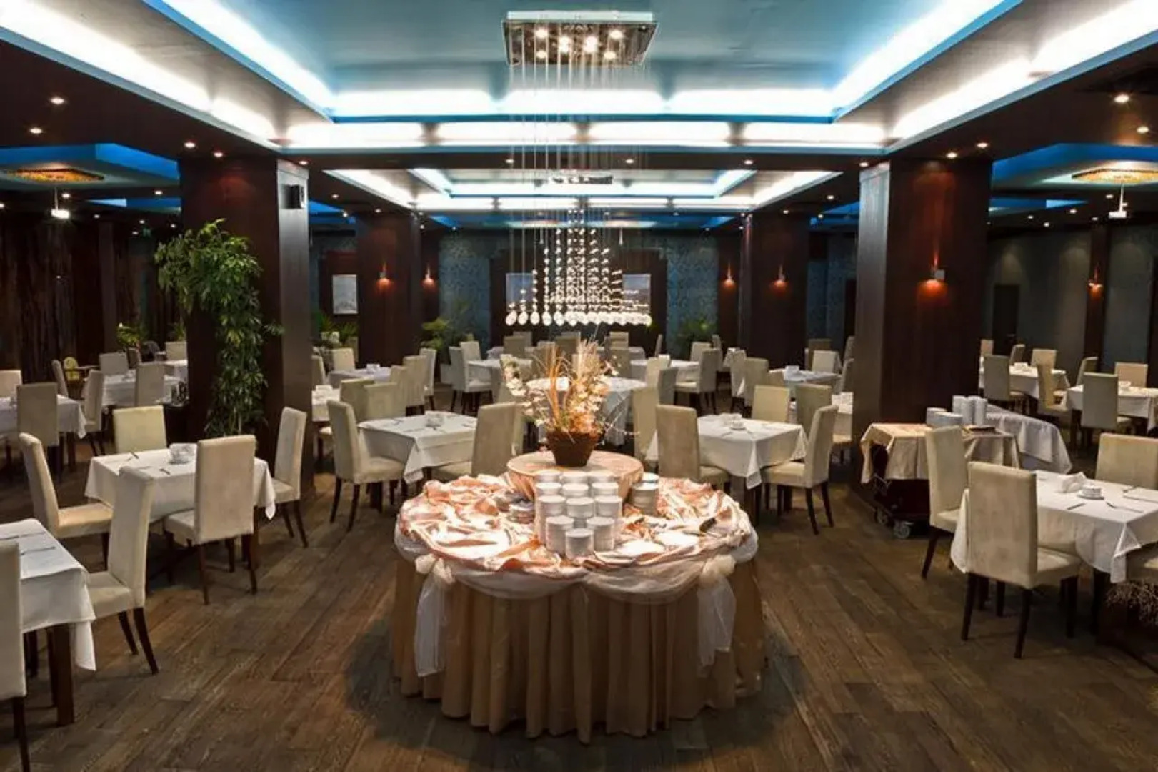 Garden of Eden Apartments