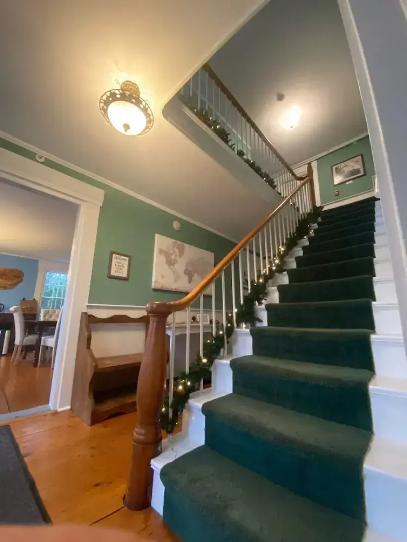 The White Gables Inn