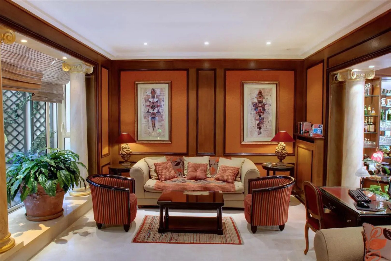 Hôtel de Neuville - Arc de Triomphe