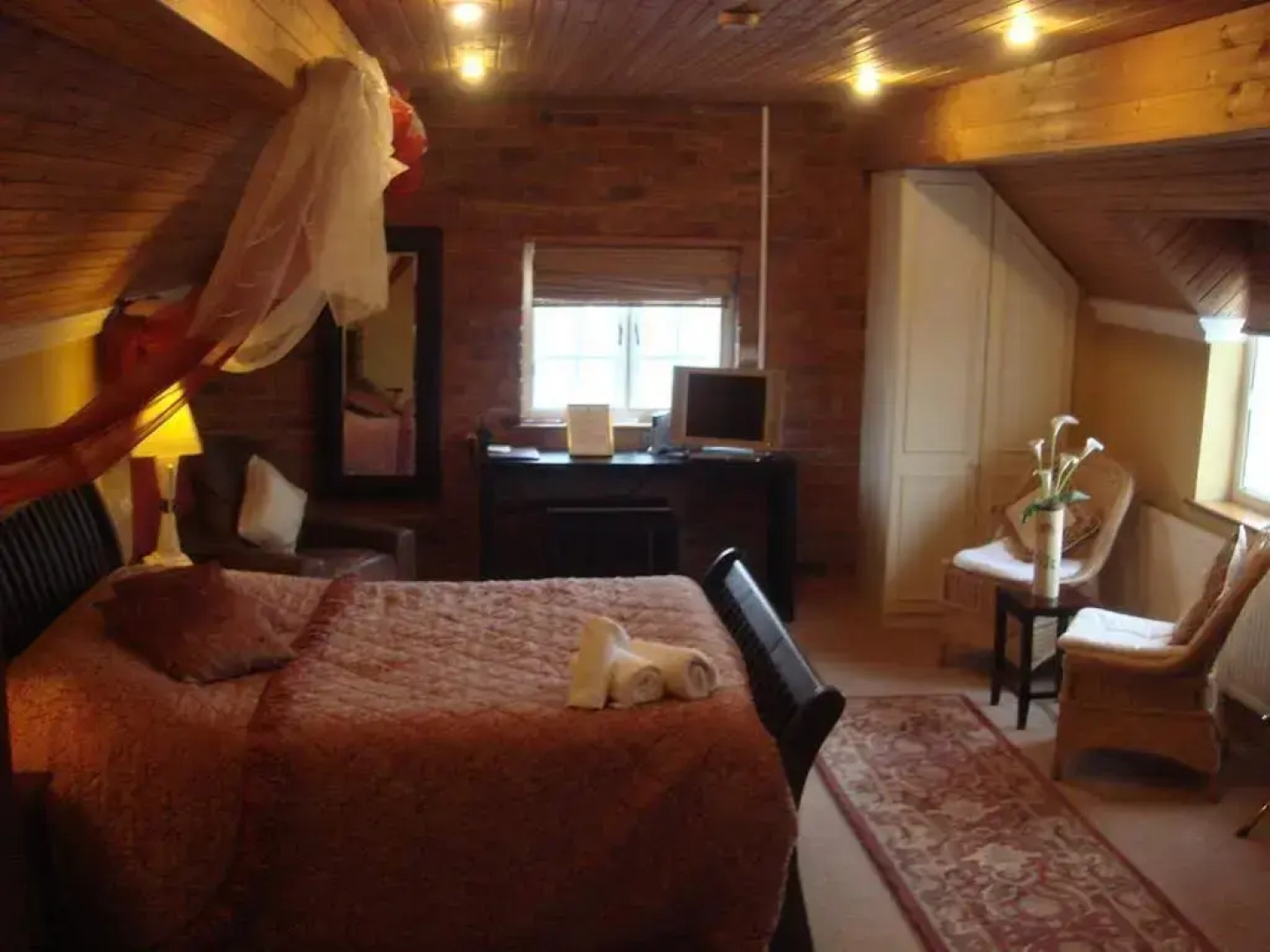 The Royal Arms Hotel